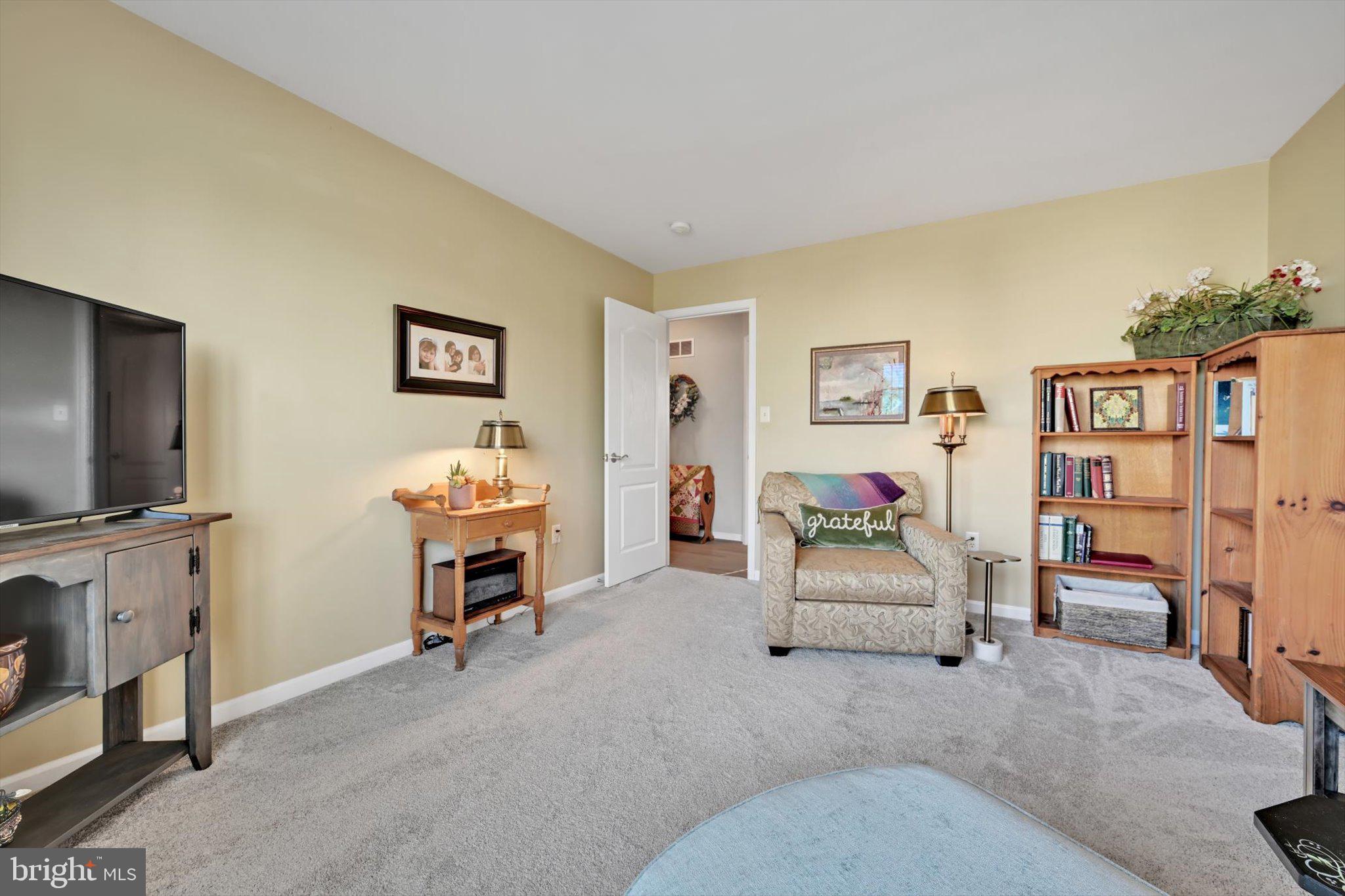 CLEARVIEW GARDENS - Residential