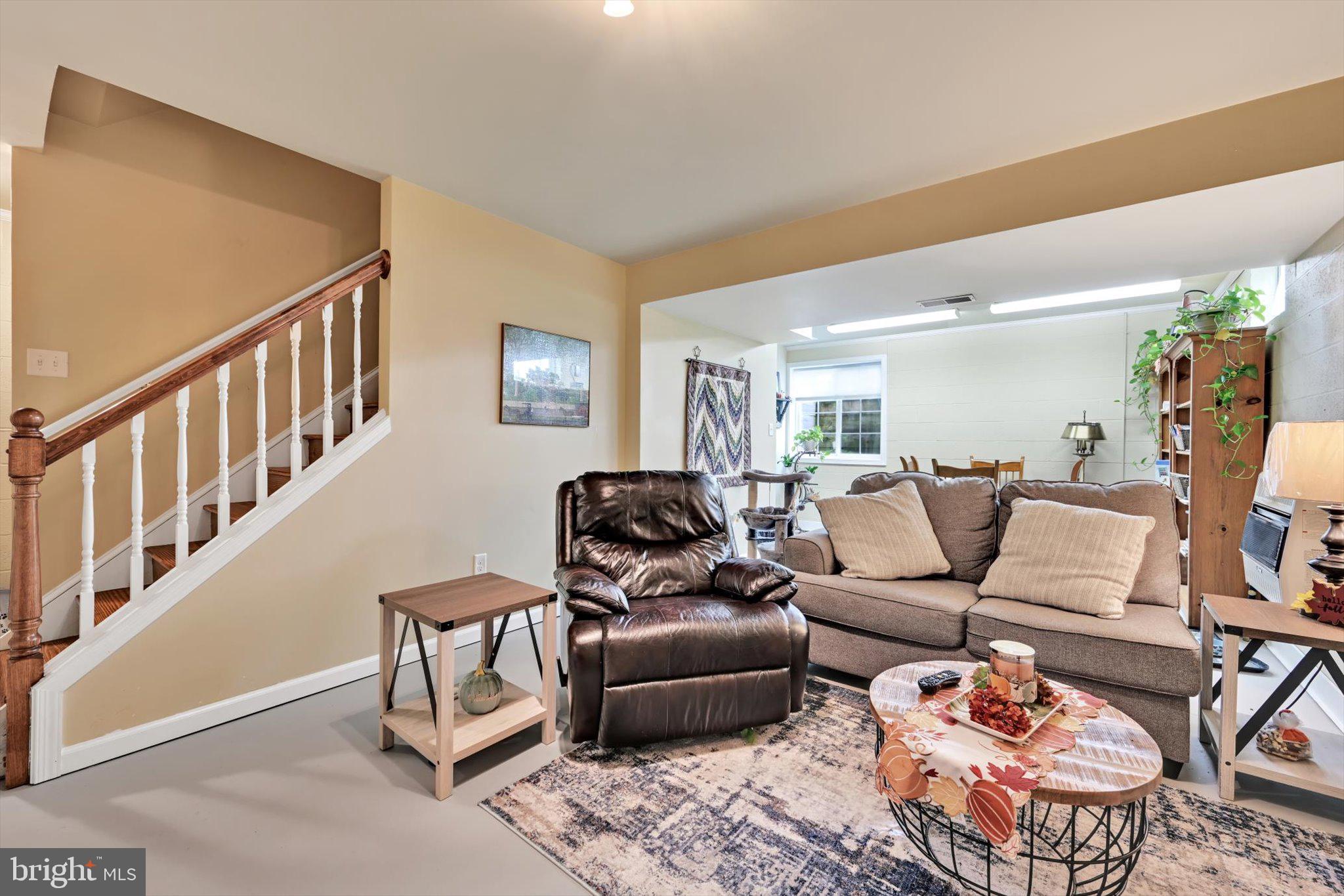 CLEARVIEW GARDENS - Residential