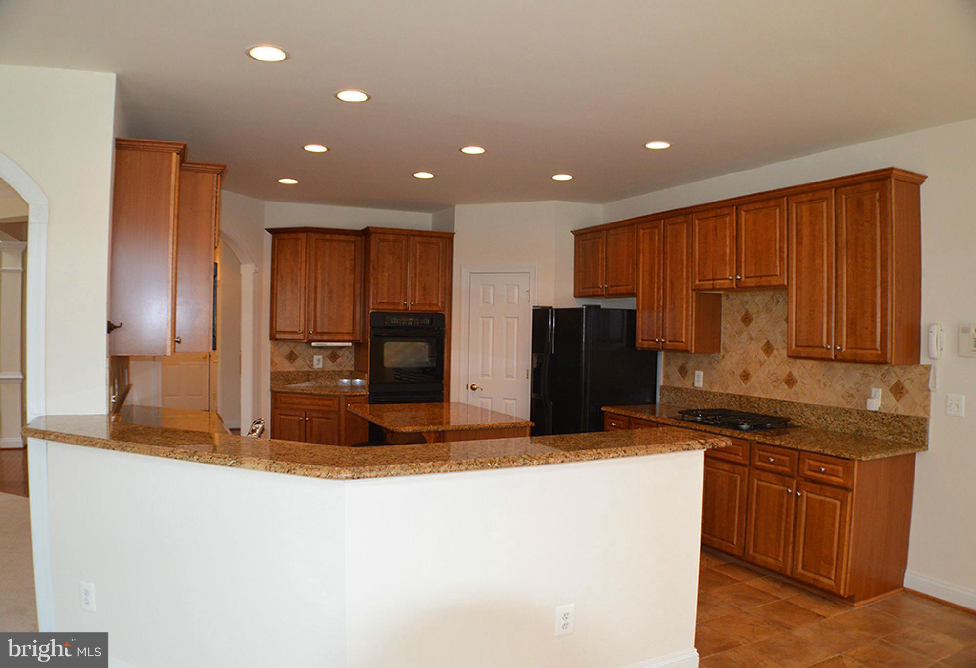 LANSDOWNE ON THE POTOMAC - Residential