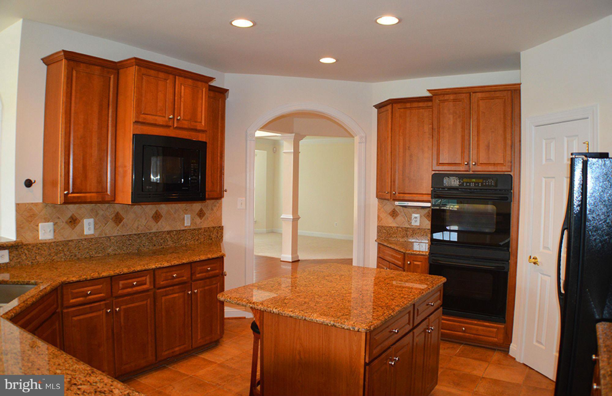 LANSDOWNE ON THE POTOMAC - Residential