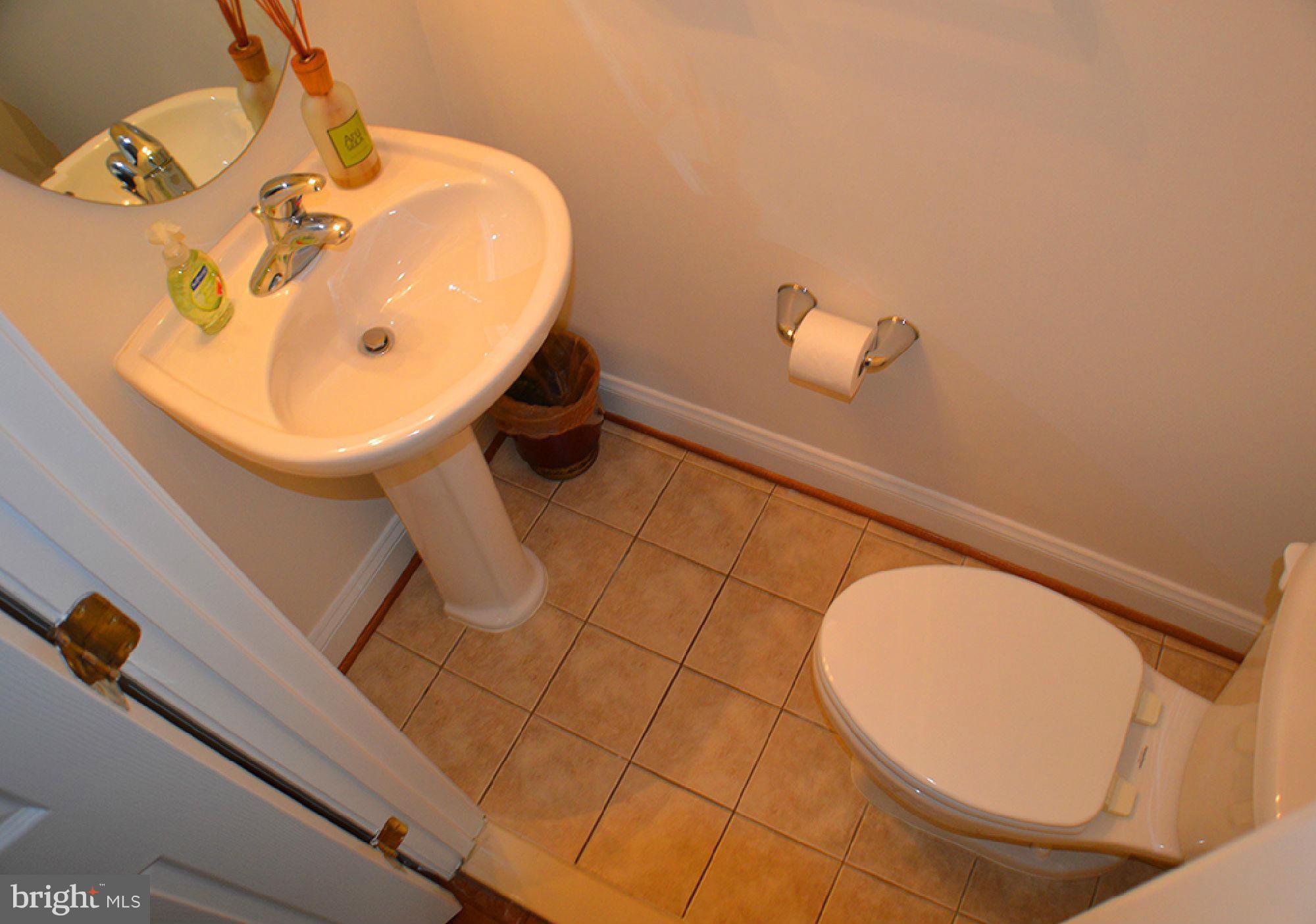 LANSDOWNE ON THE POTOMAC - Residential