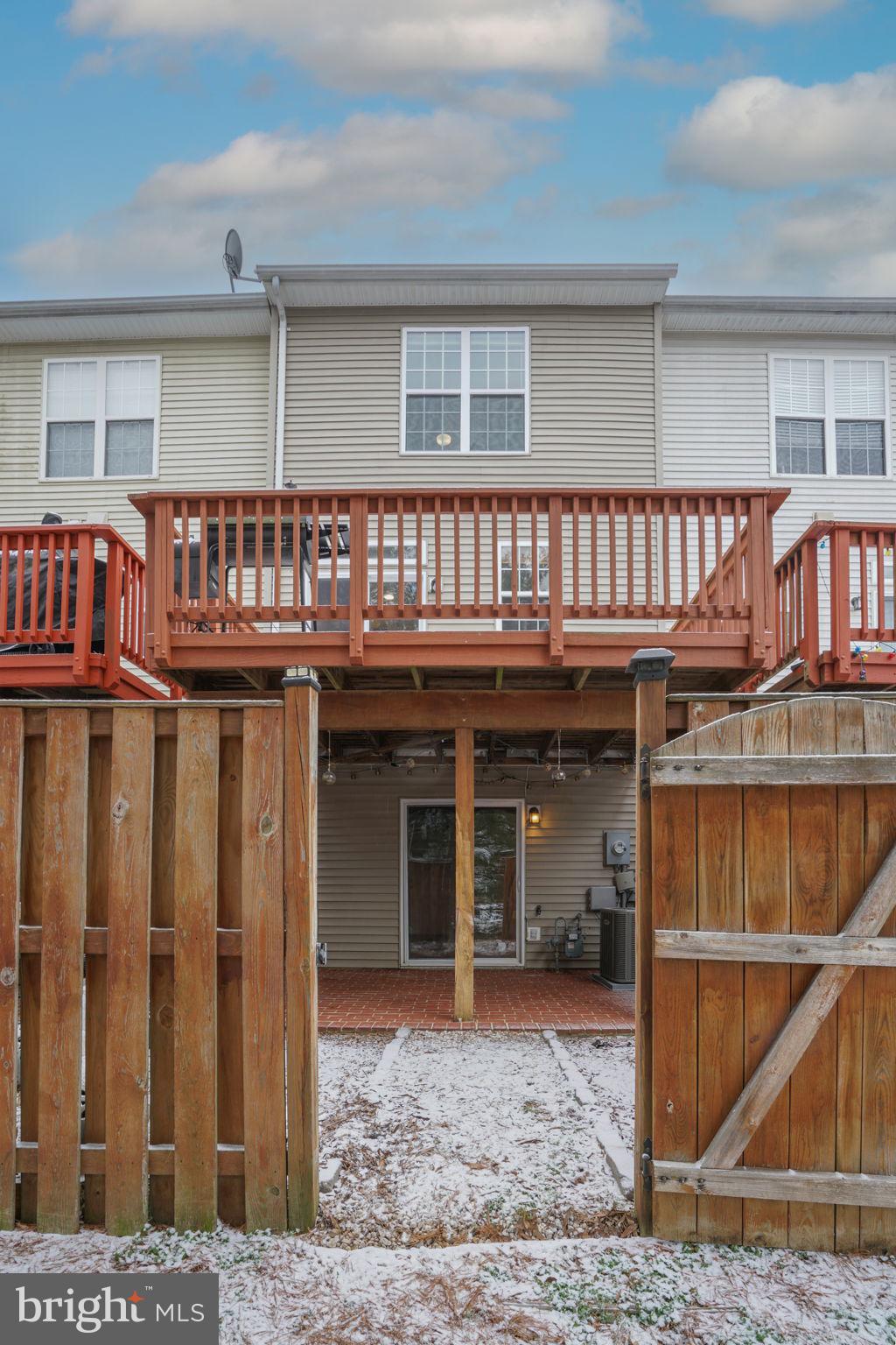 MOUNT VERNON TOWNES - Residential