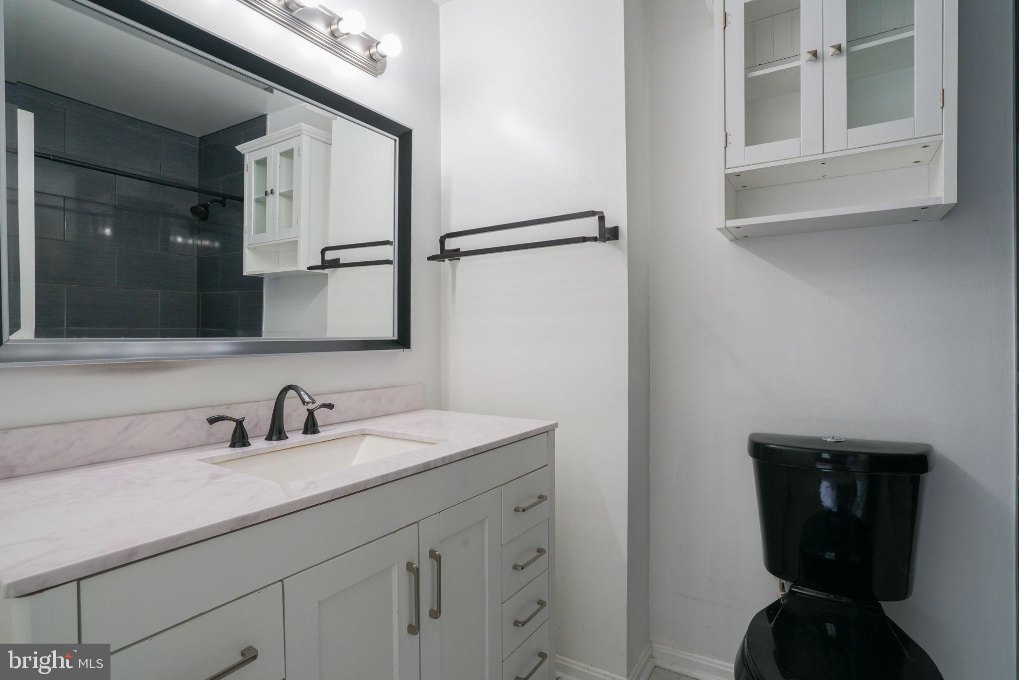 MOUNT VERNON TOWNES - Residential