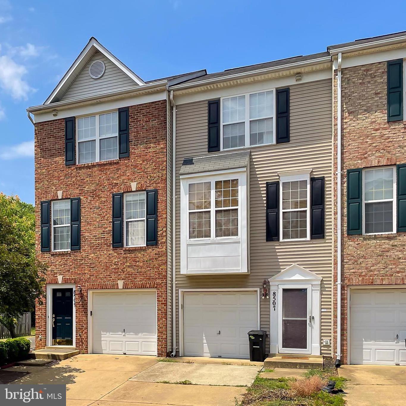 MOUNT VERNON TOWNES - Residential