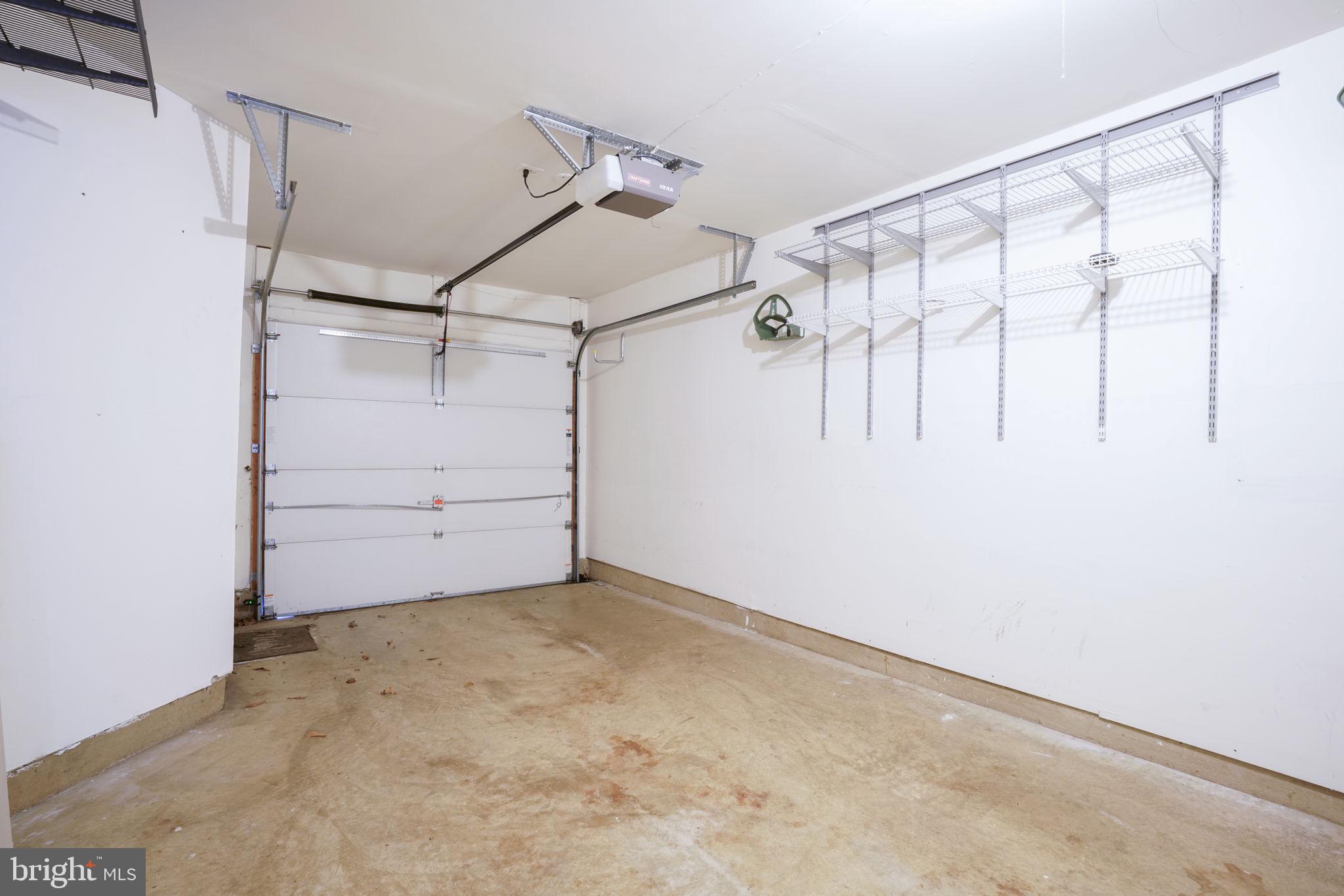 MOUNT VERNON TOWNES - Residential