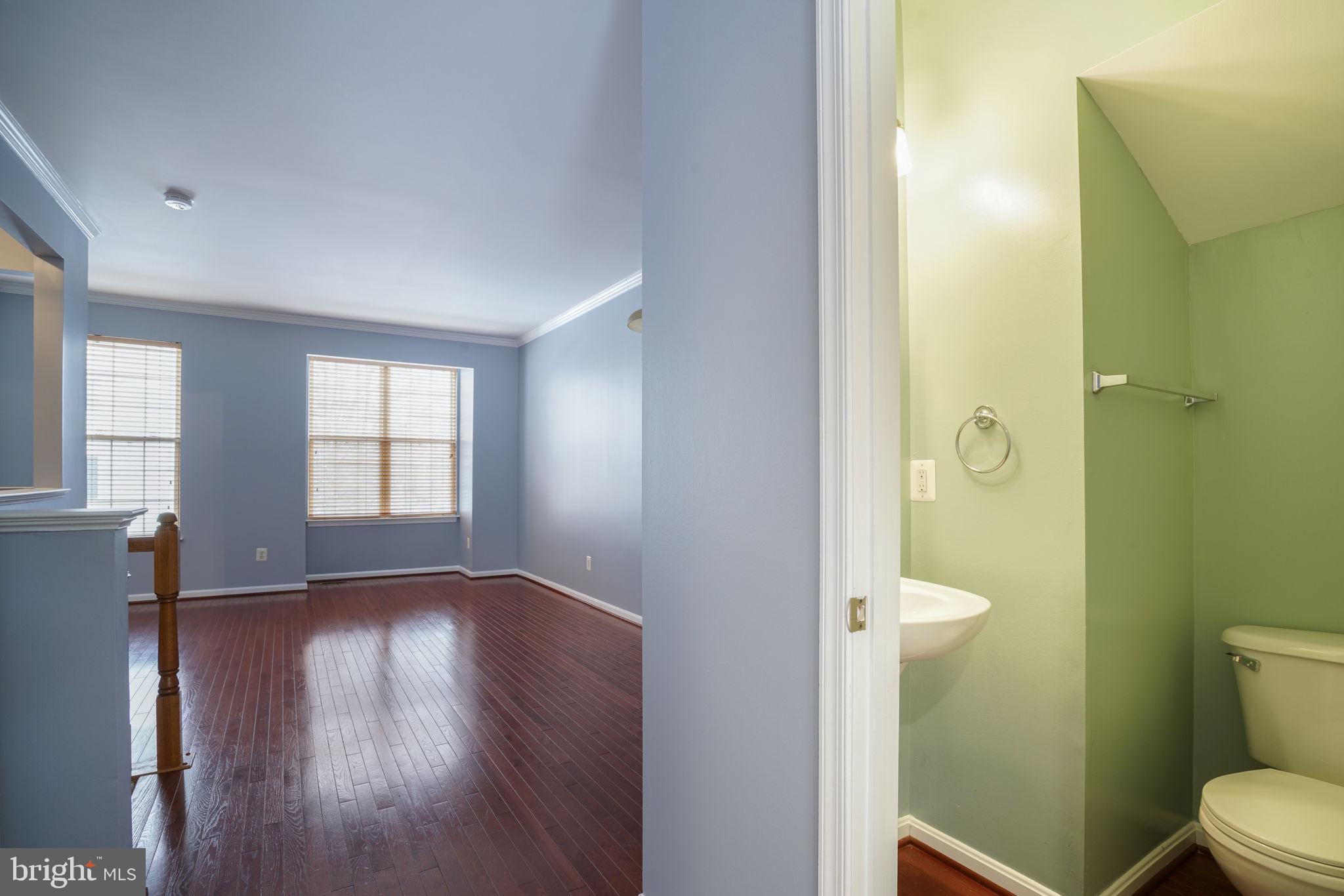 MOUNT VERNON TOWNES - Residential