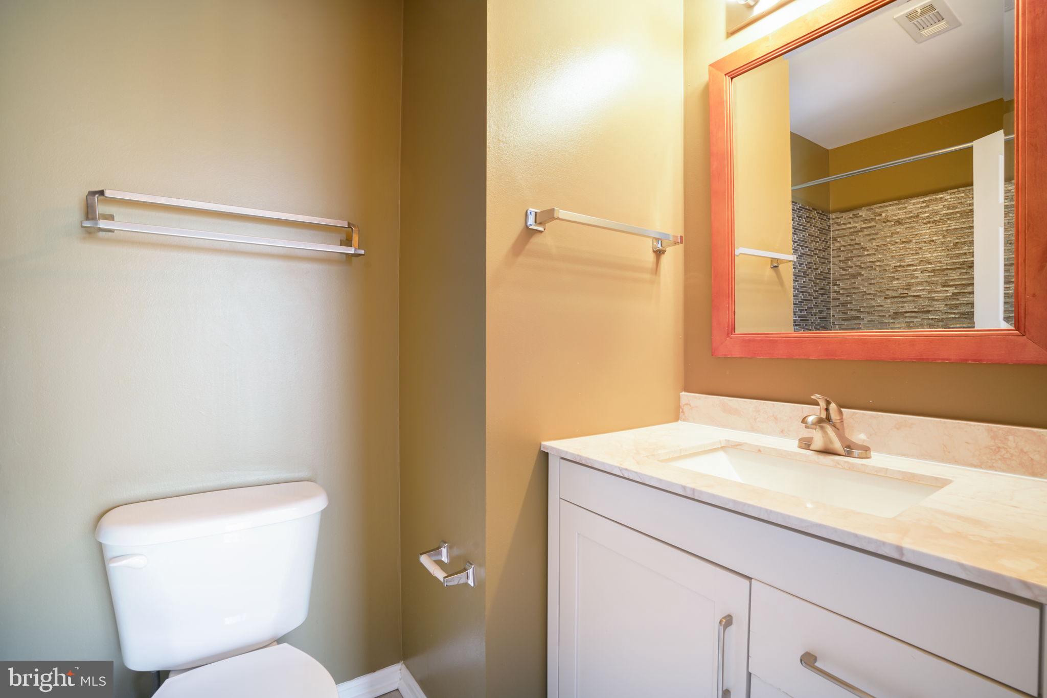 MOUNT VERNON TOWNES - Residential