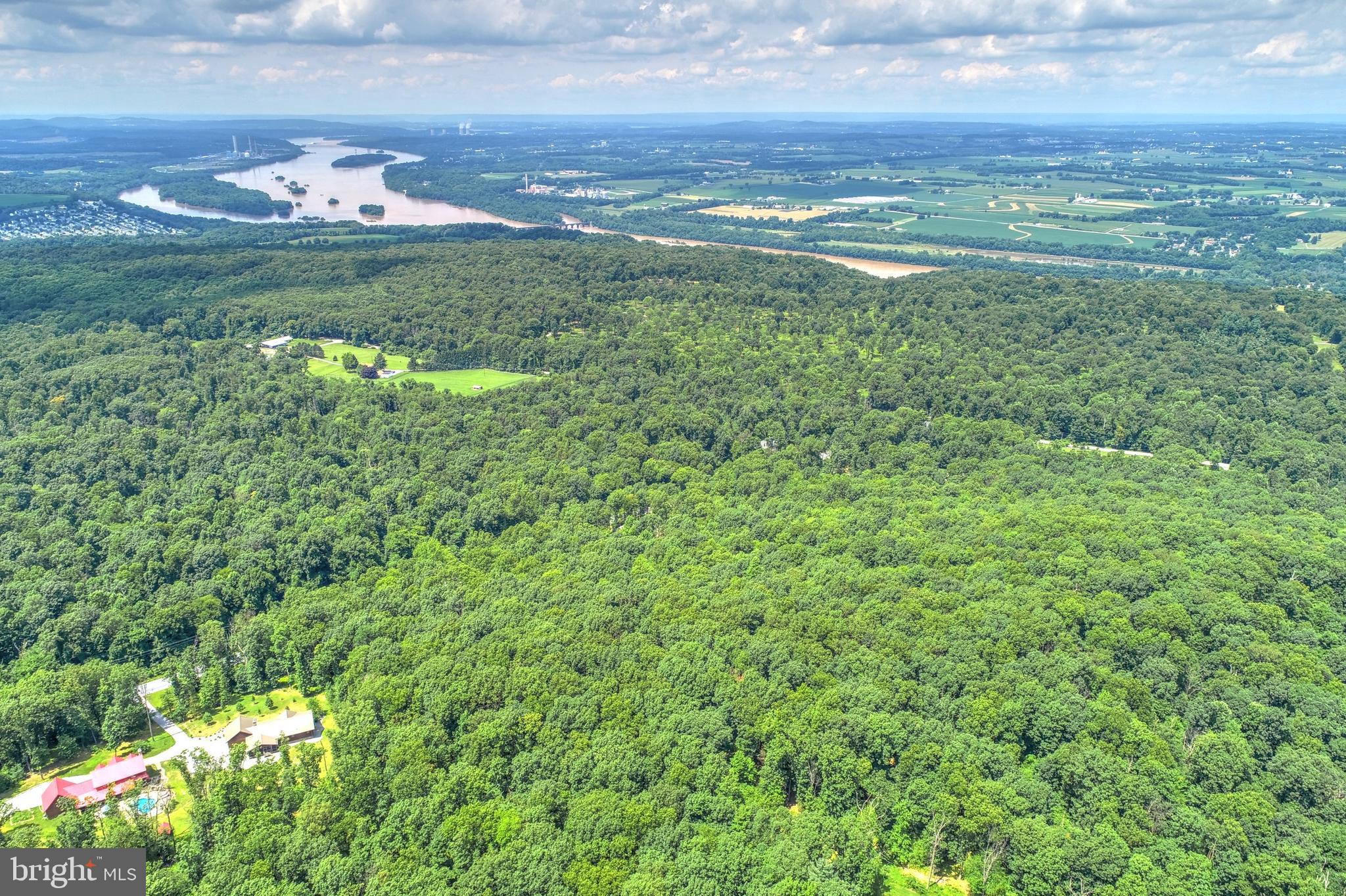 HERITAGE WOODS - Land