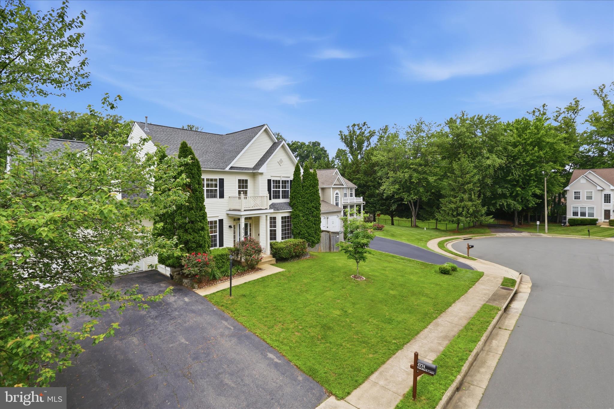4774 HAWFINCH COURT