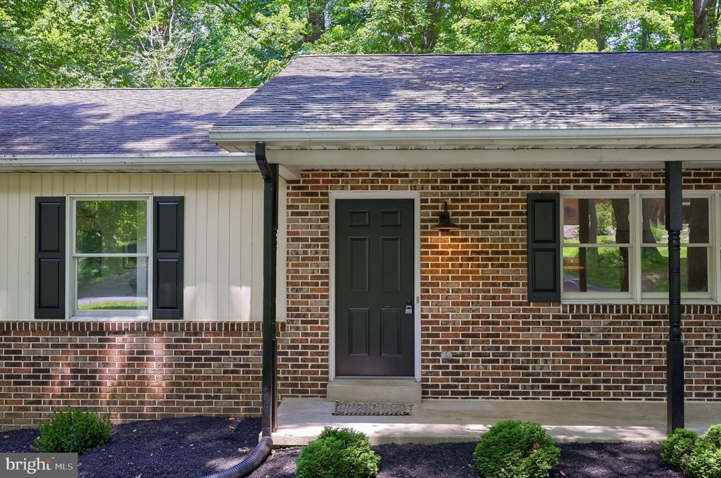 Photo of 5671 Lincoln Hills Drive, GAP, PA 17527 (MLS # PALA2072690)