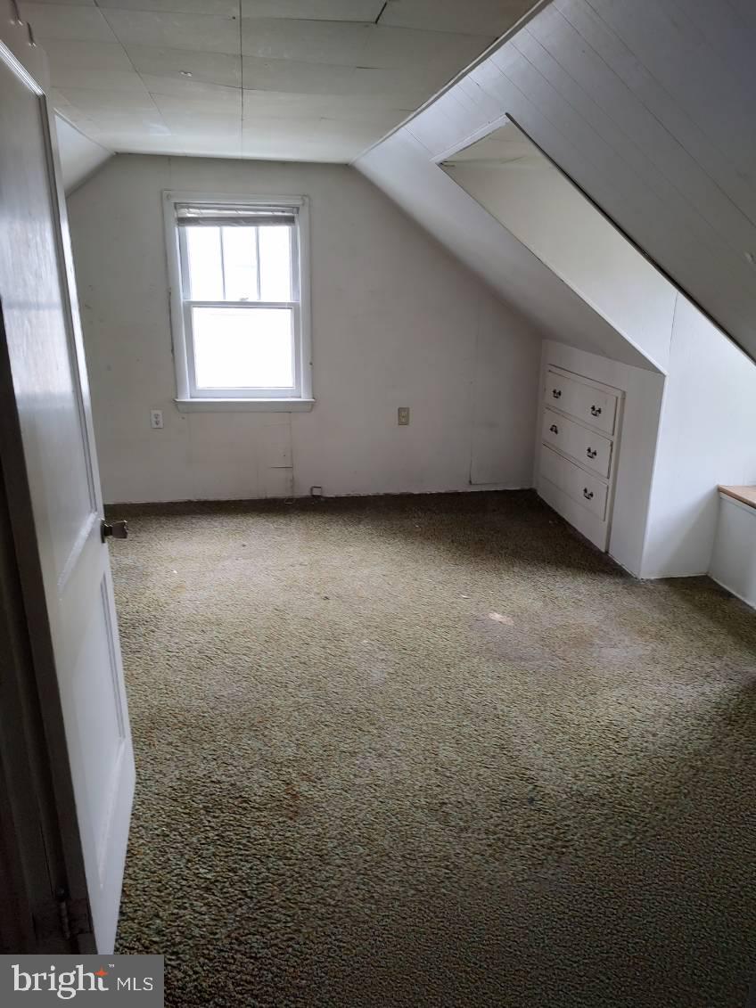 EASTON - Residential