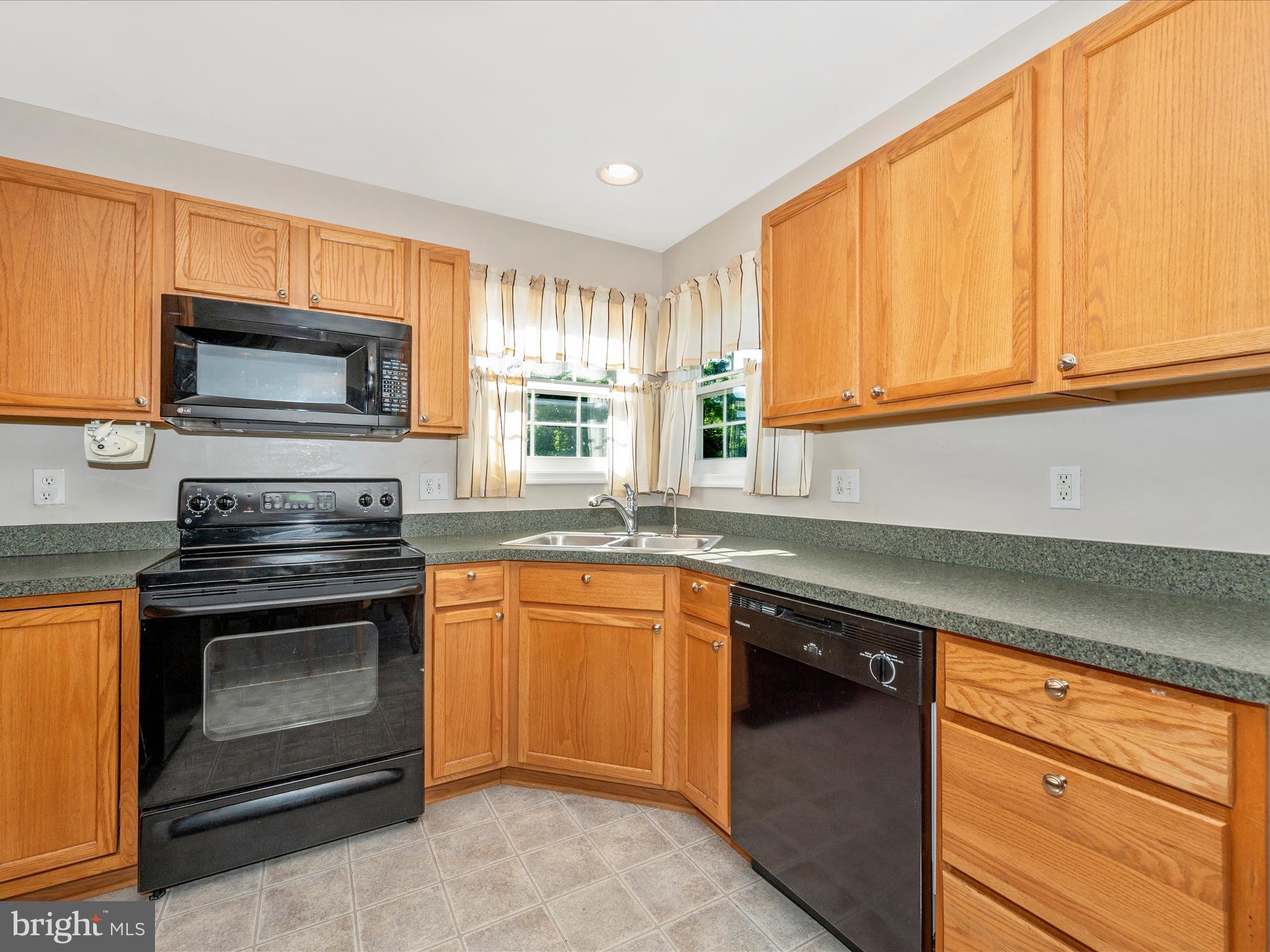 MILLS FARM - Residential