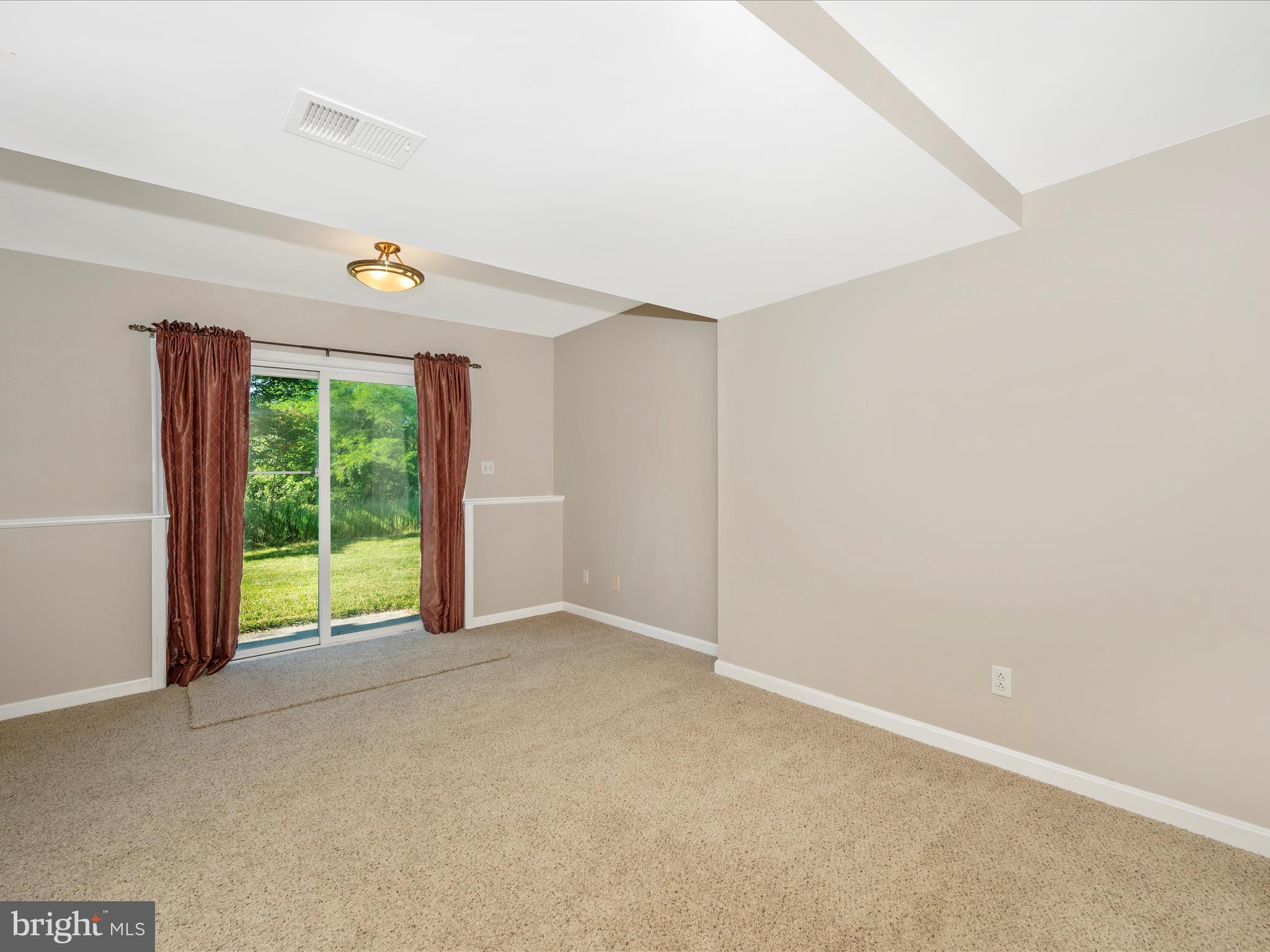 MILLS FARM - Residential