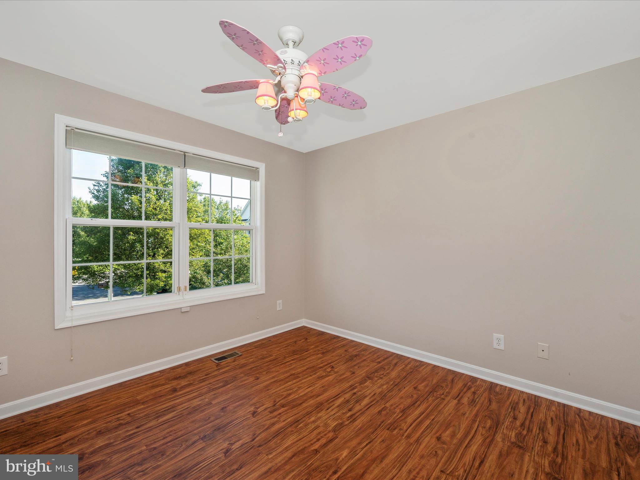 MILLS FARM - Residential