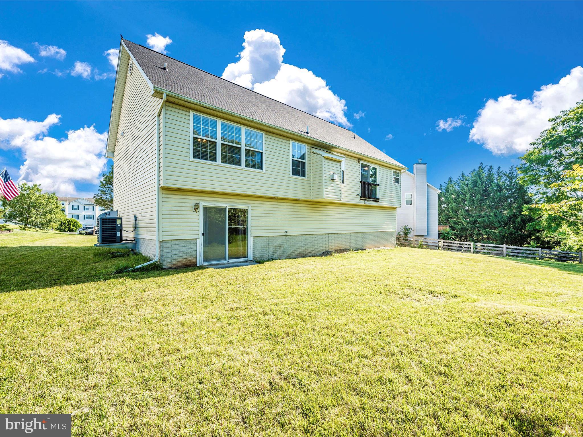 MILLS FARM - Residential