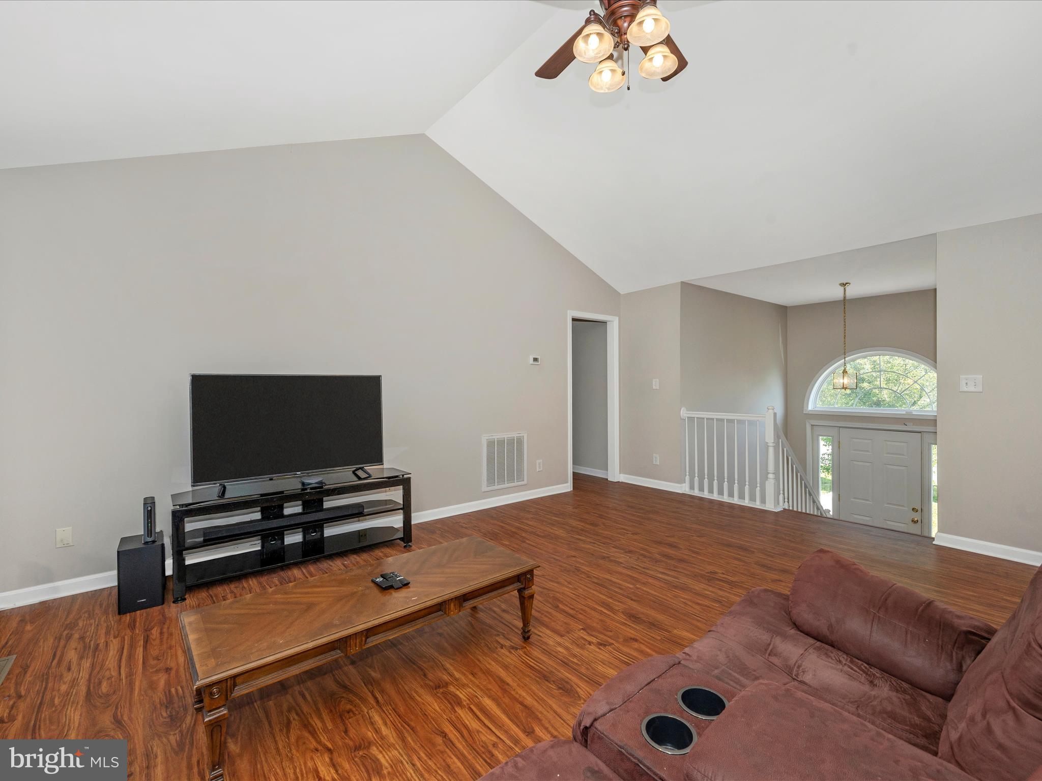 MILLS FARM - Residential