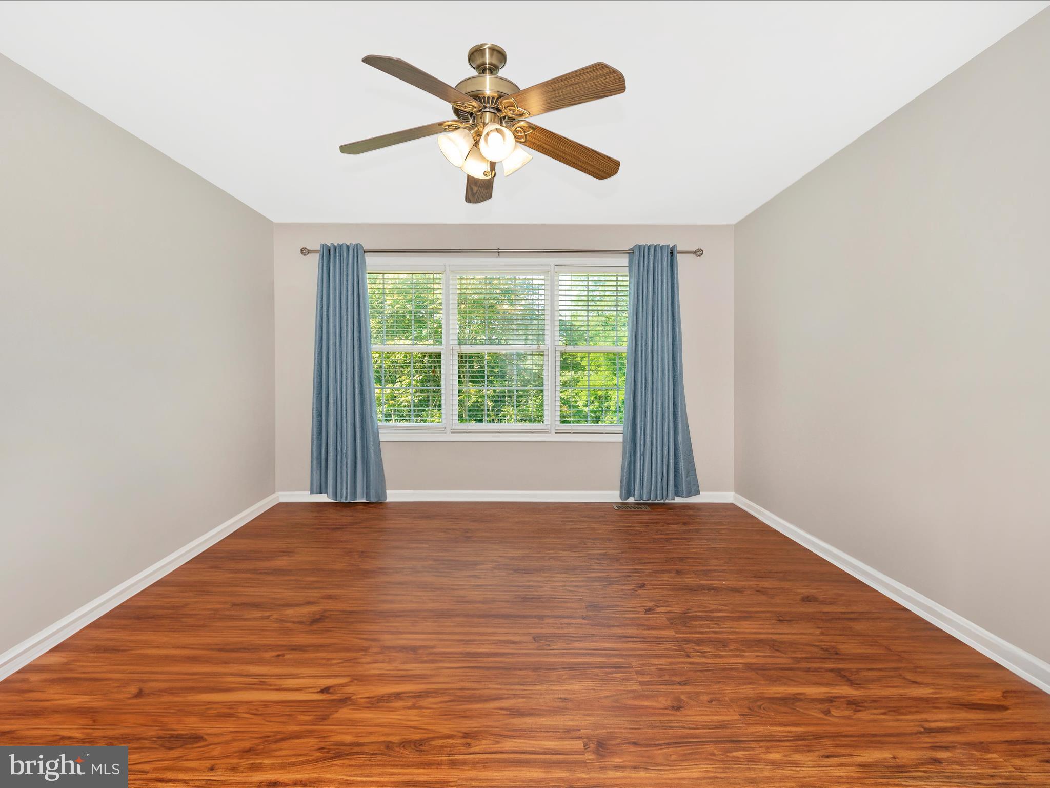 MILLS FARM - Residential