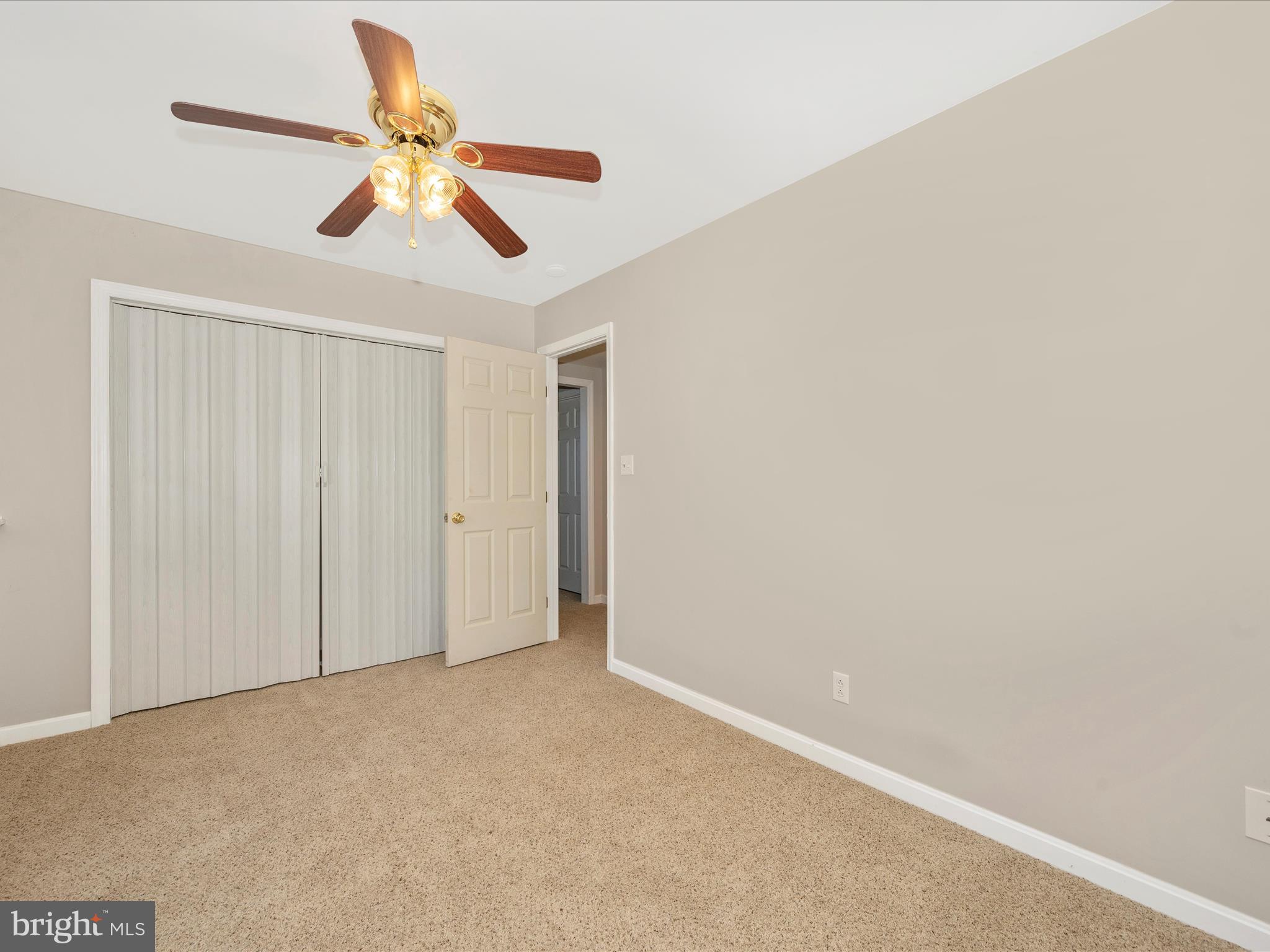 MILLS FARM - Residential