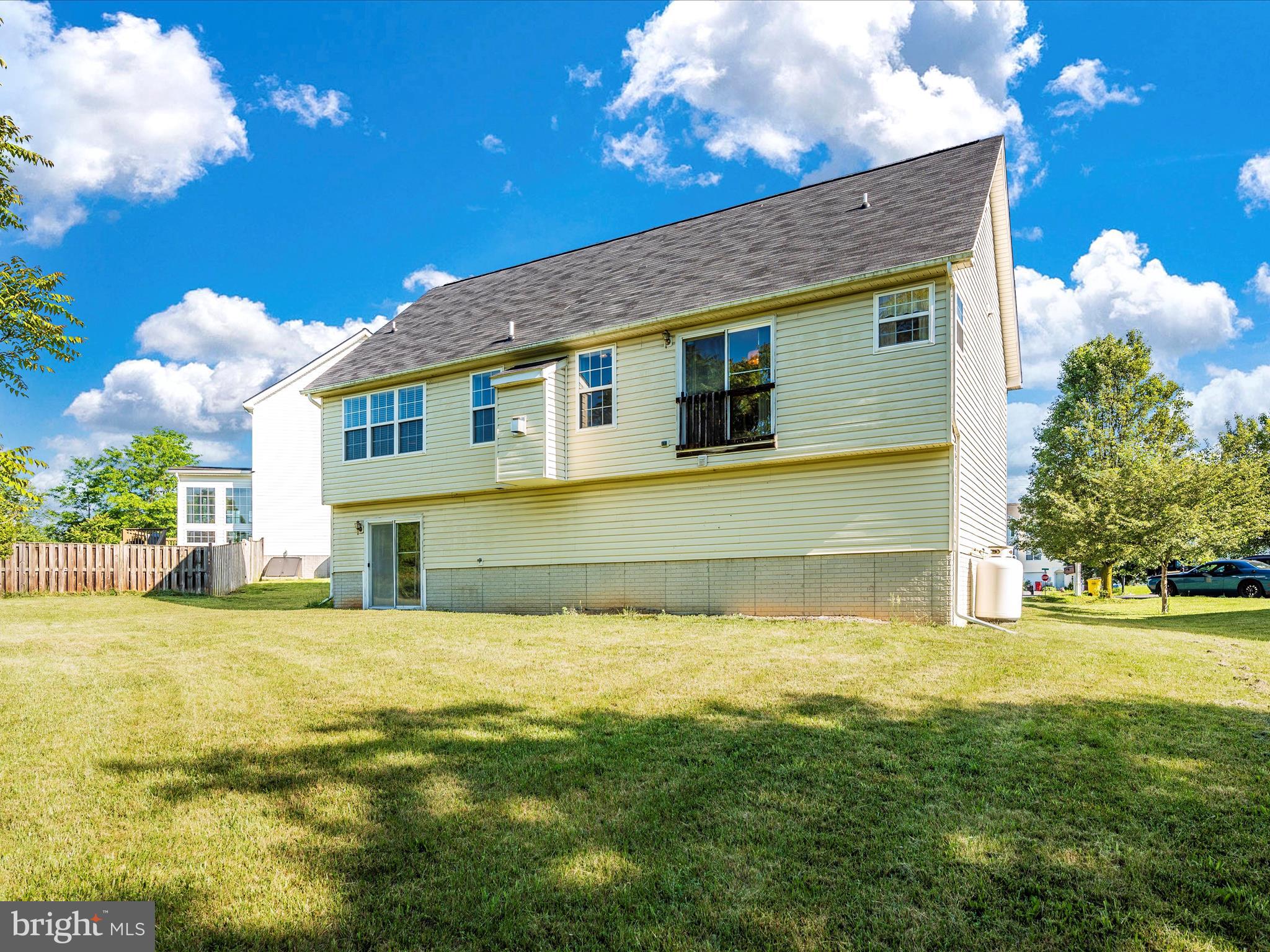 MILLS FARM - Residential