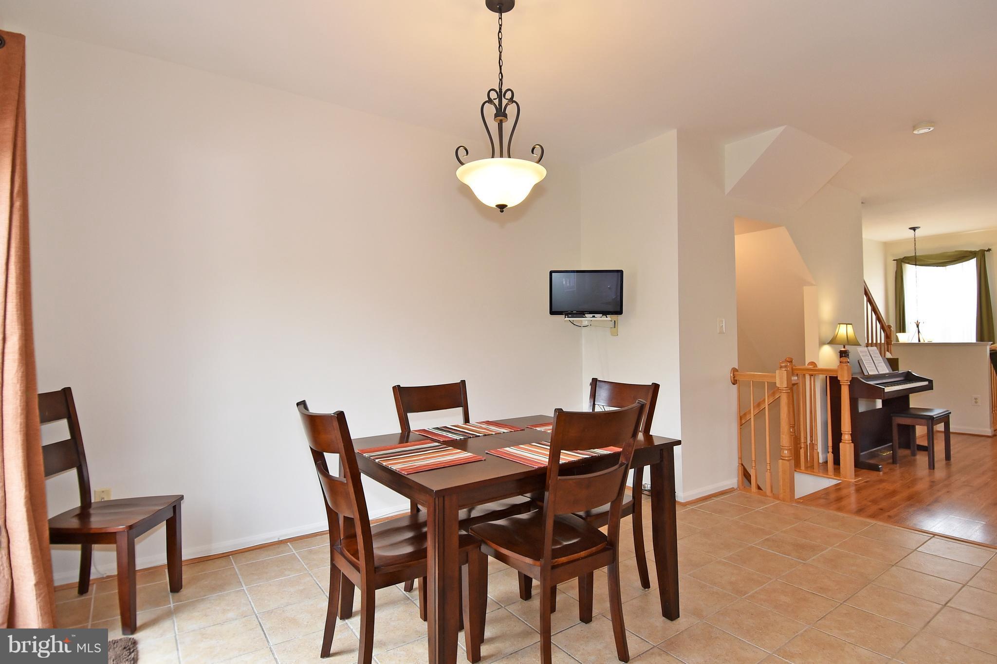 ISLAND CREEK - Residential