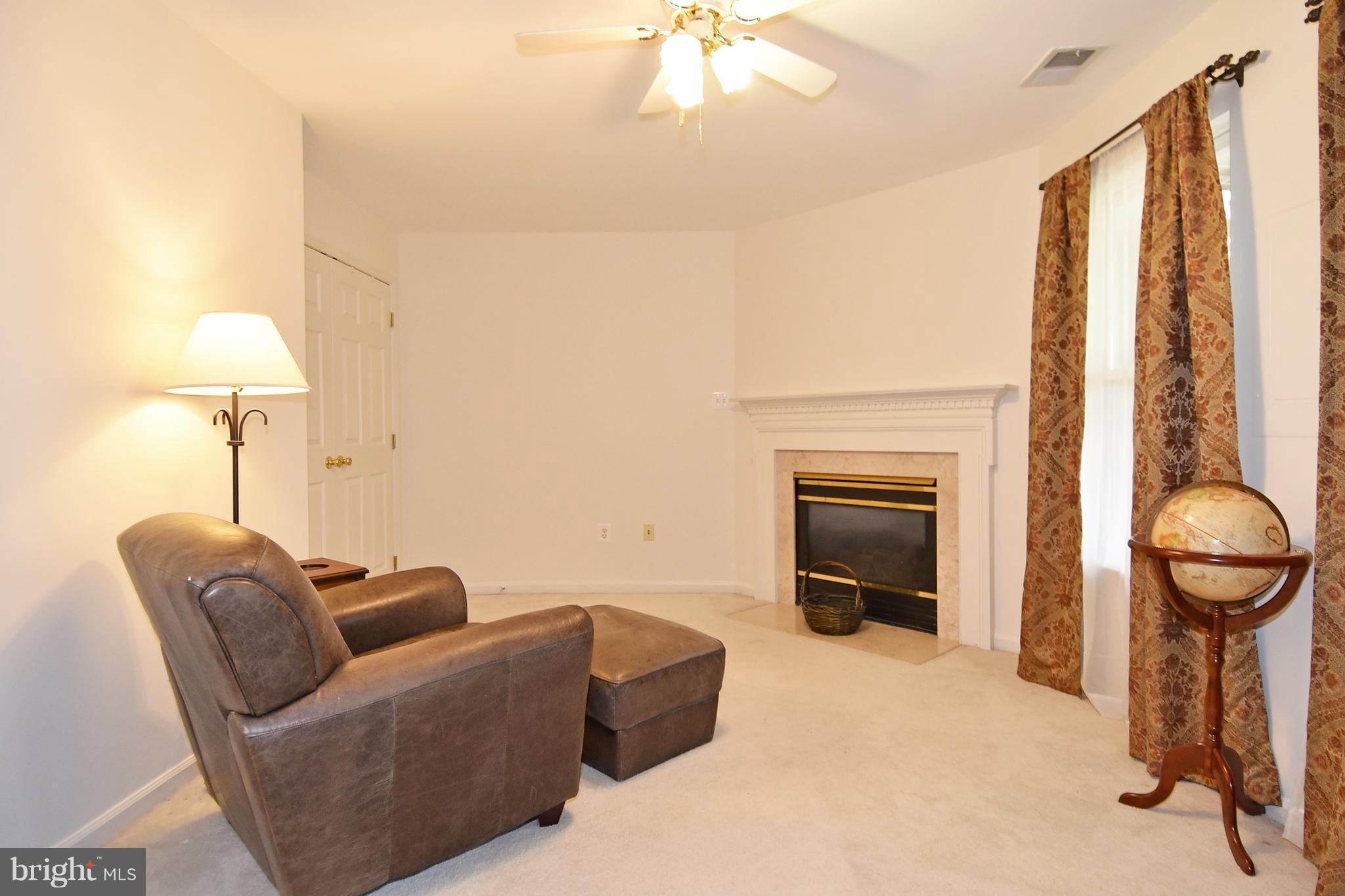 ISLAND CREEK - Residential