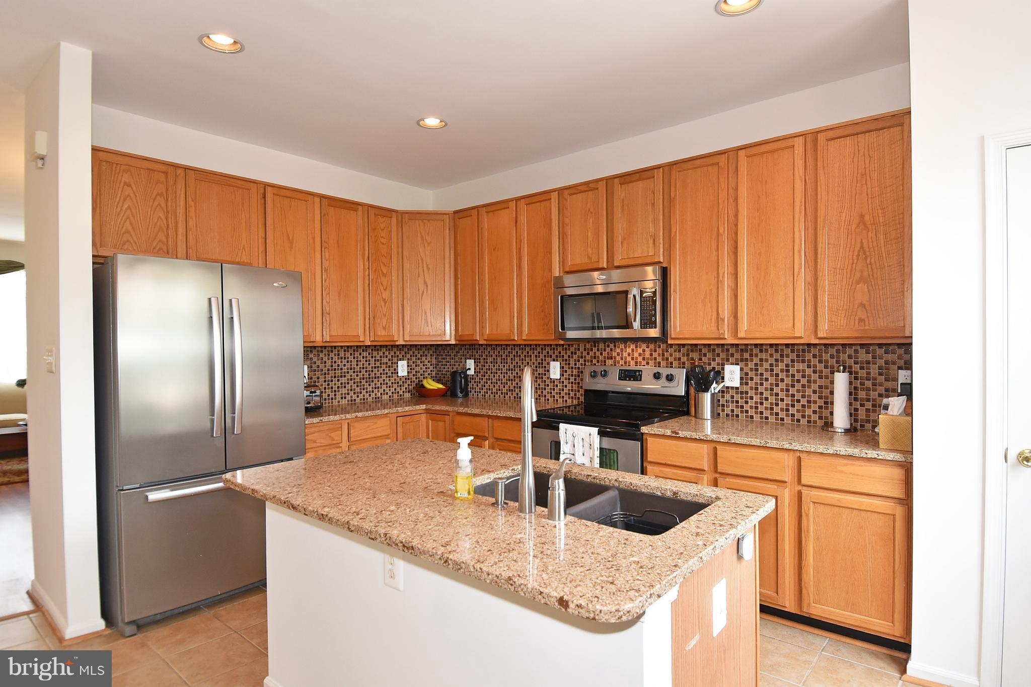 ISLAND CREEK - Residential