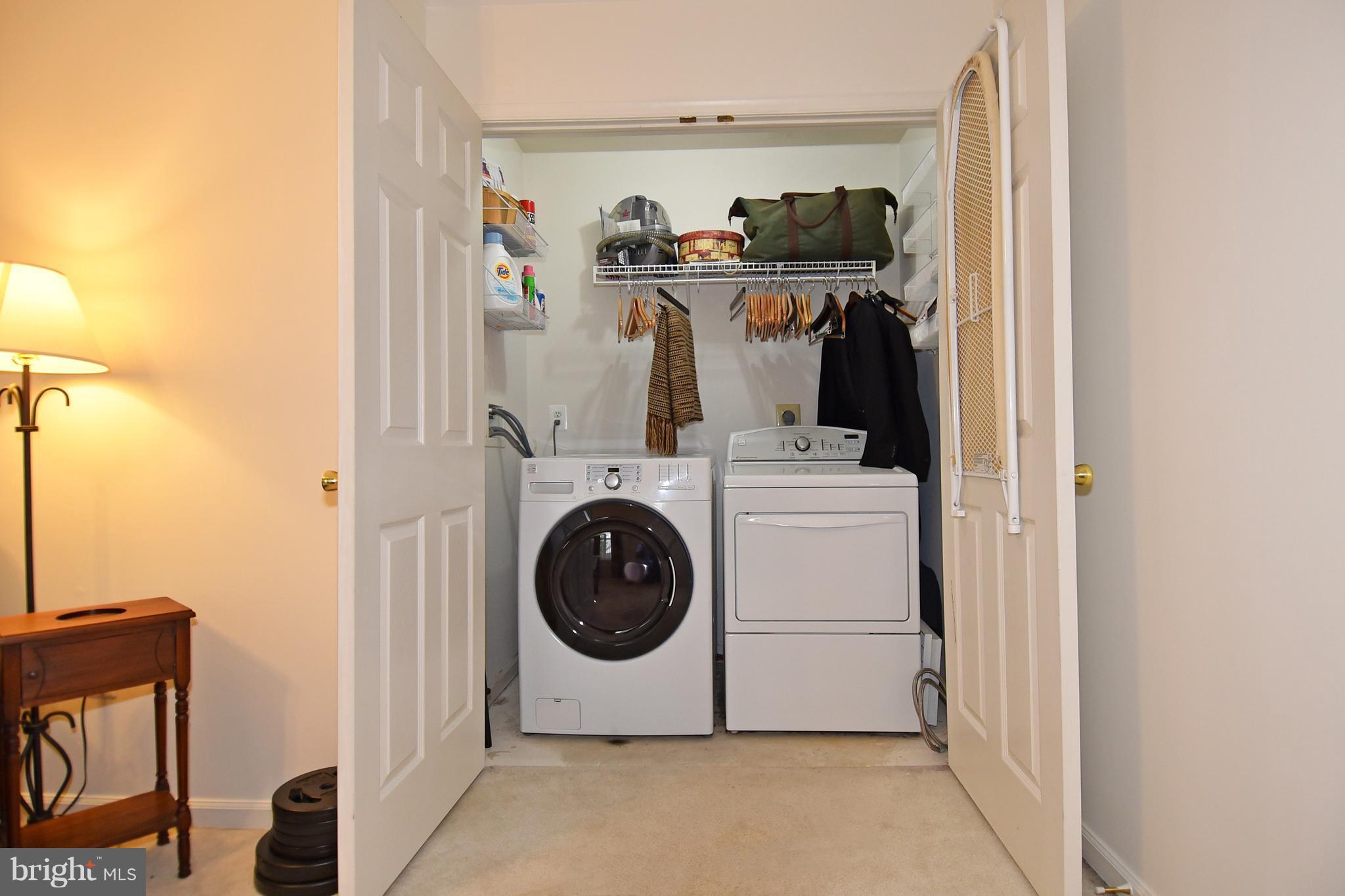 ISLAND CREEK - Residential