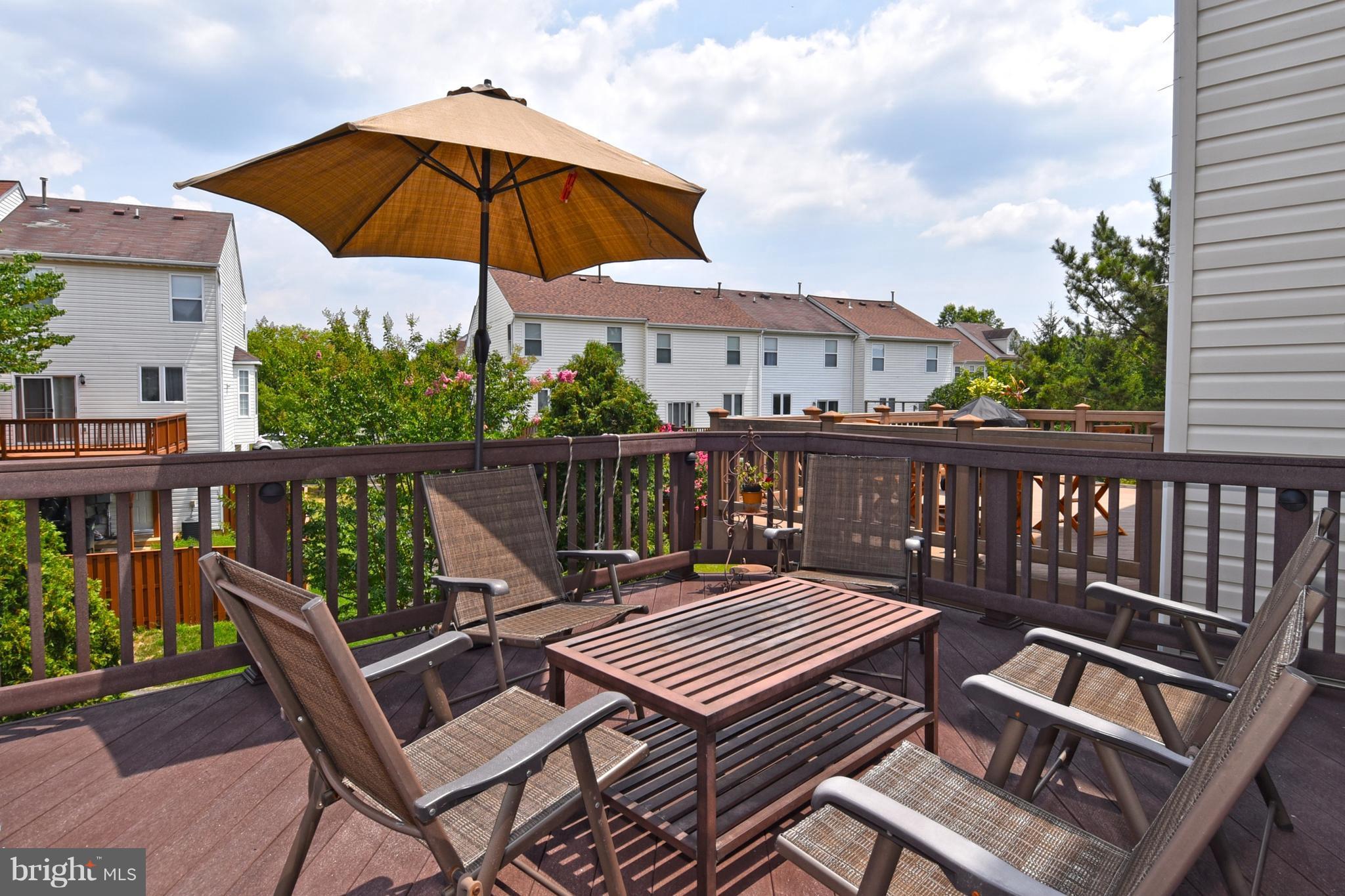 ISLAND CREEK - Residential