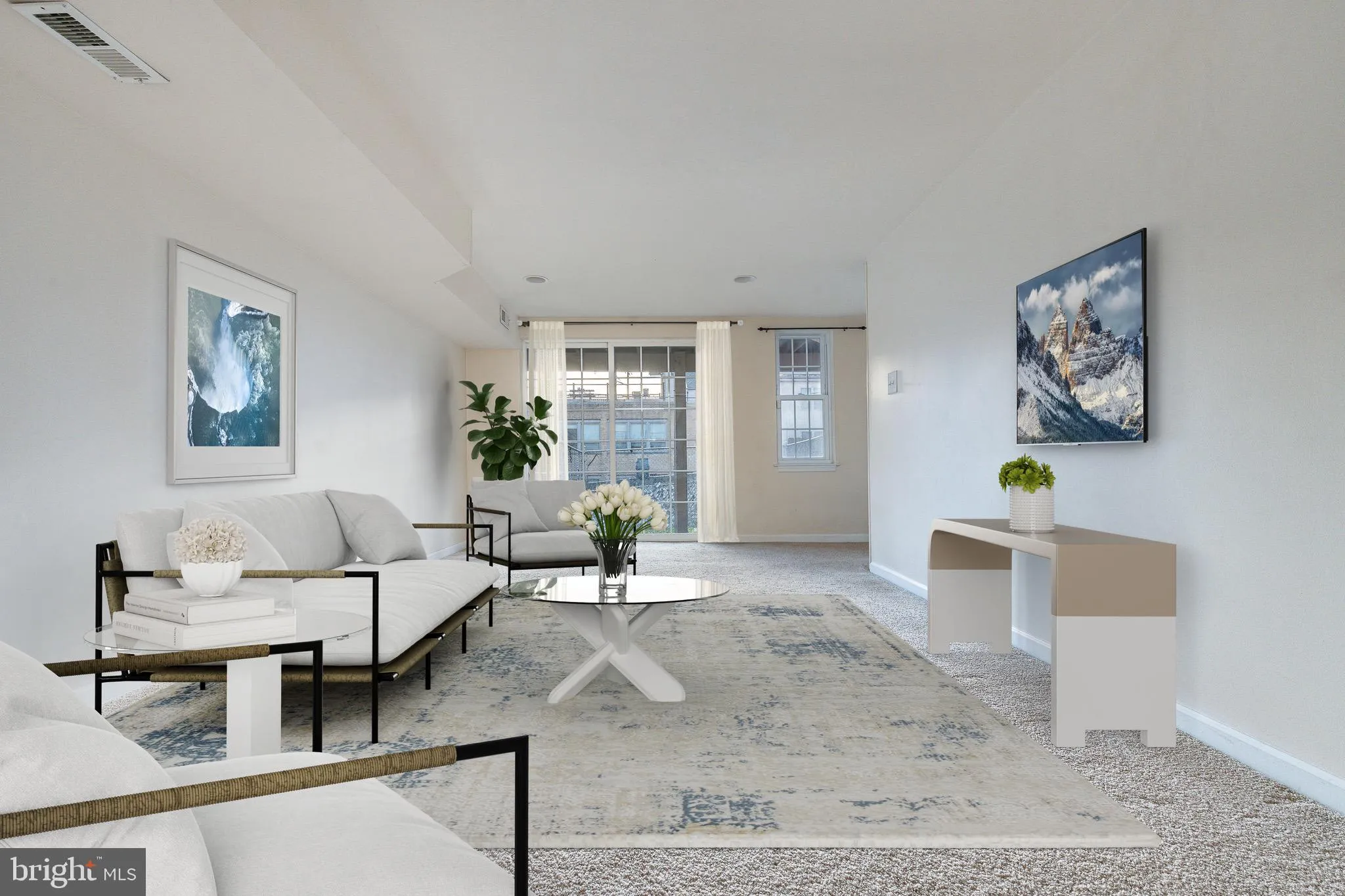 Philadelphia, Pennsylvania 19127, United States, 3 Bedrooms Bedrooms, ,3 BathroomsBathrooms,Residential,Active,250974