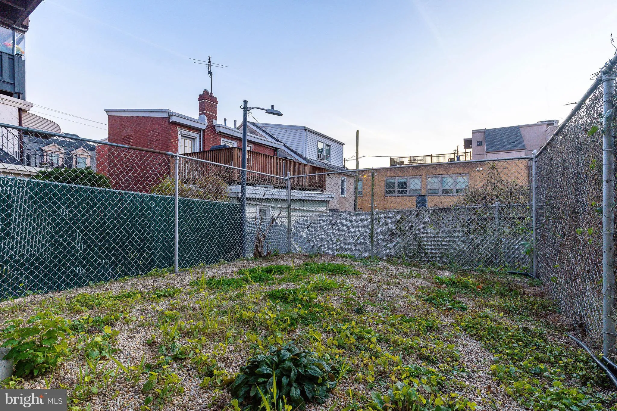 Philadelphia, Pennsylvania 19127, United States, 3 Bedrooms Bedrooms, ,3 BathroomsBathrooms,Residential,Active,250974