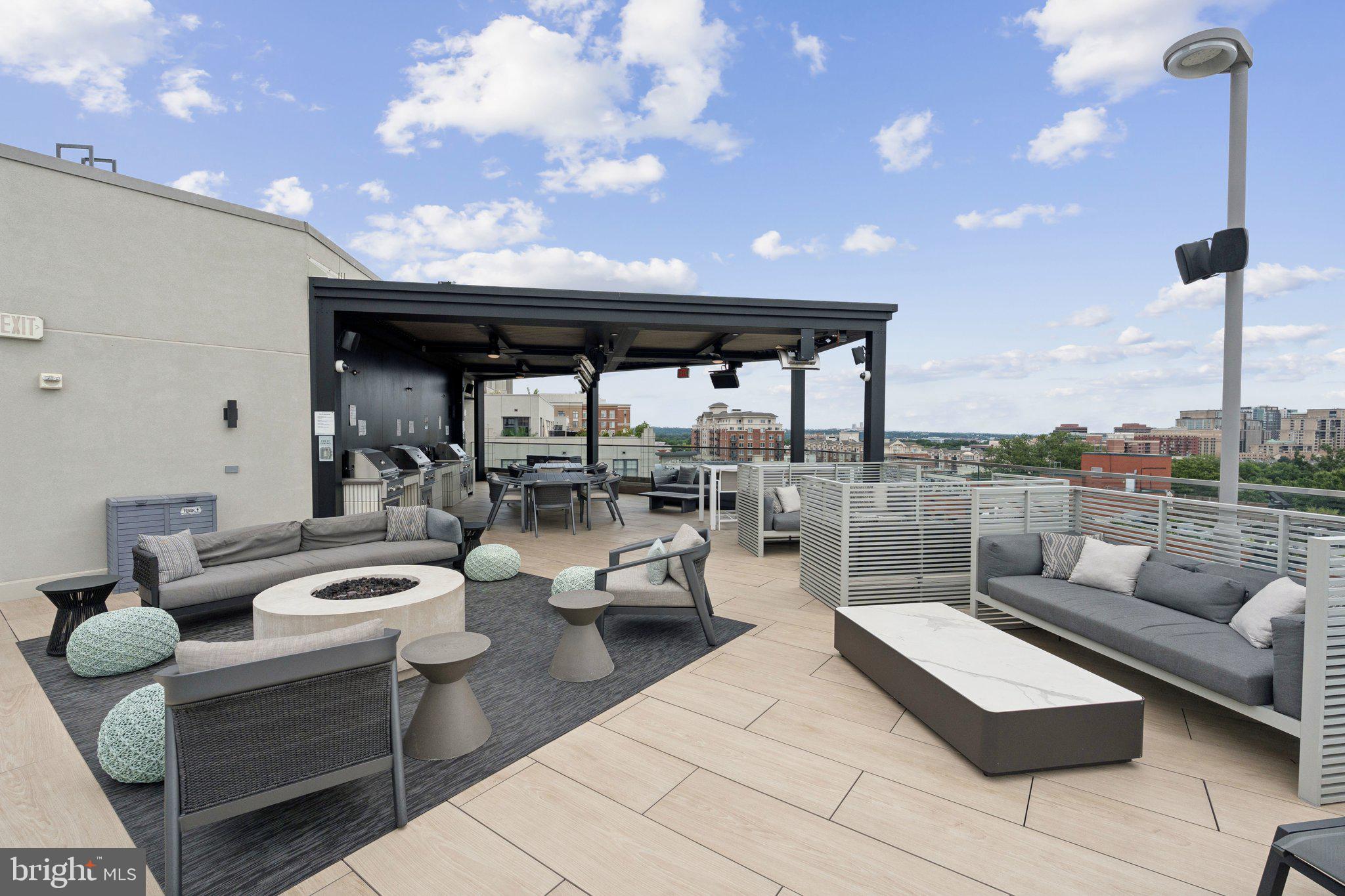 CLARENDON - Residential