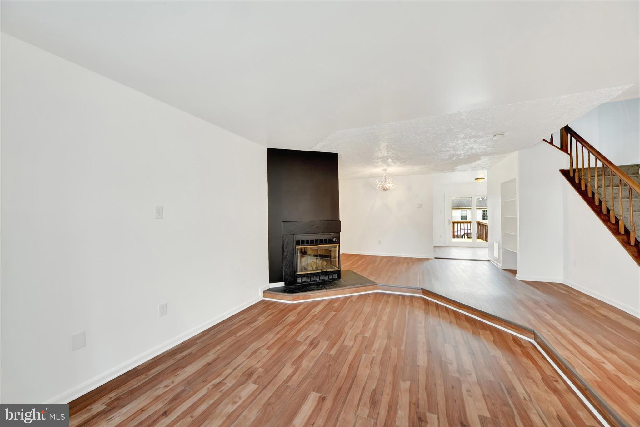 21 GILLAND COURT