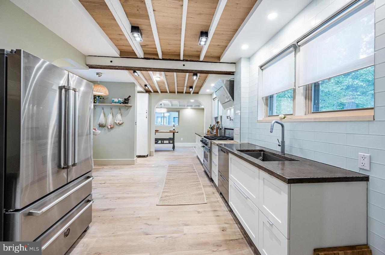 MOUNT WASHINGTON - Residential