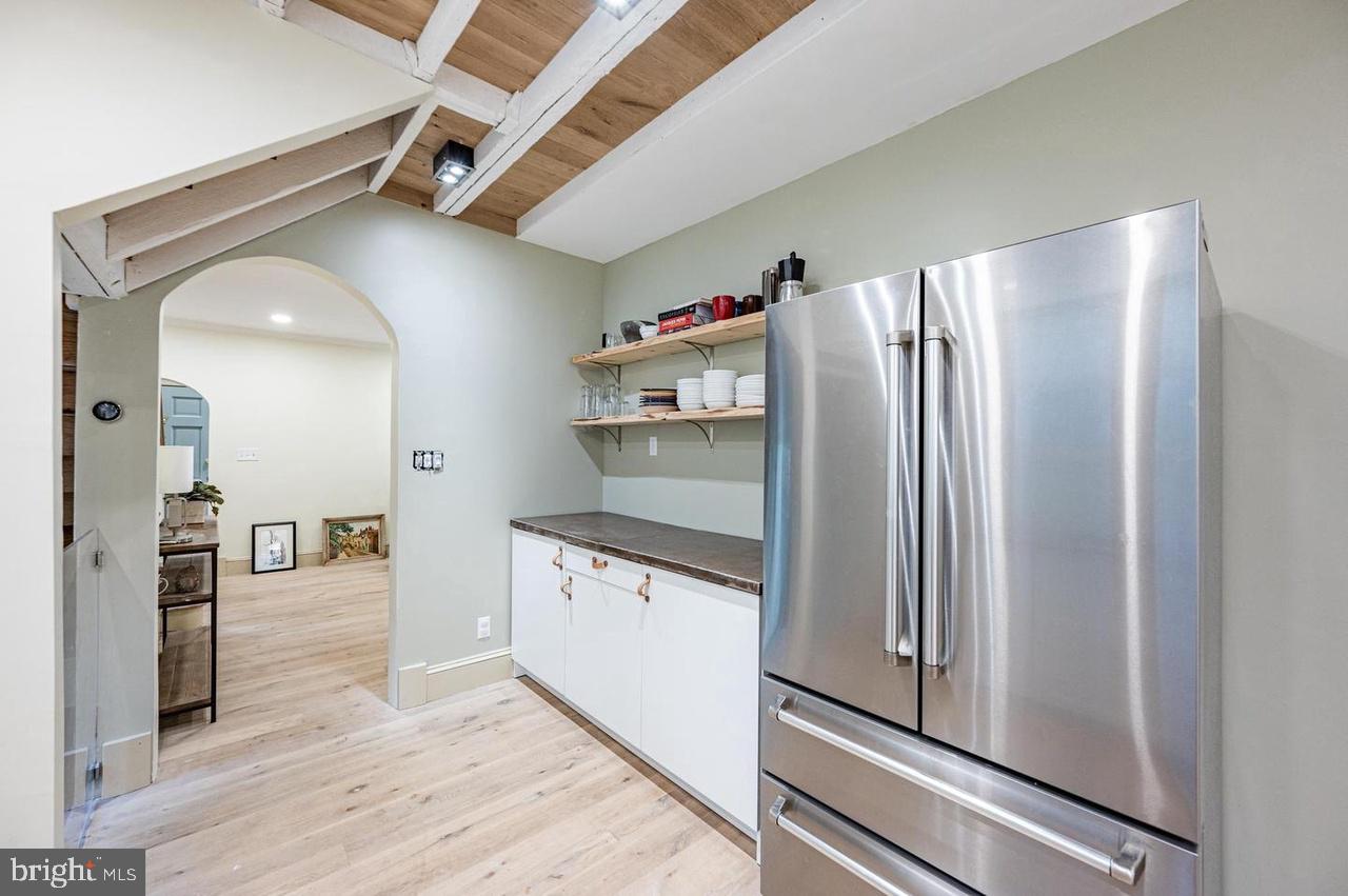 MOUNT WASHINGTON - Residential