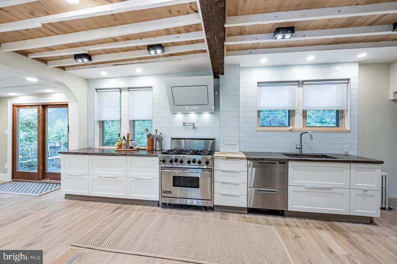 MOUNT WASHINGTON - Residential