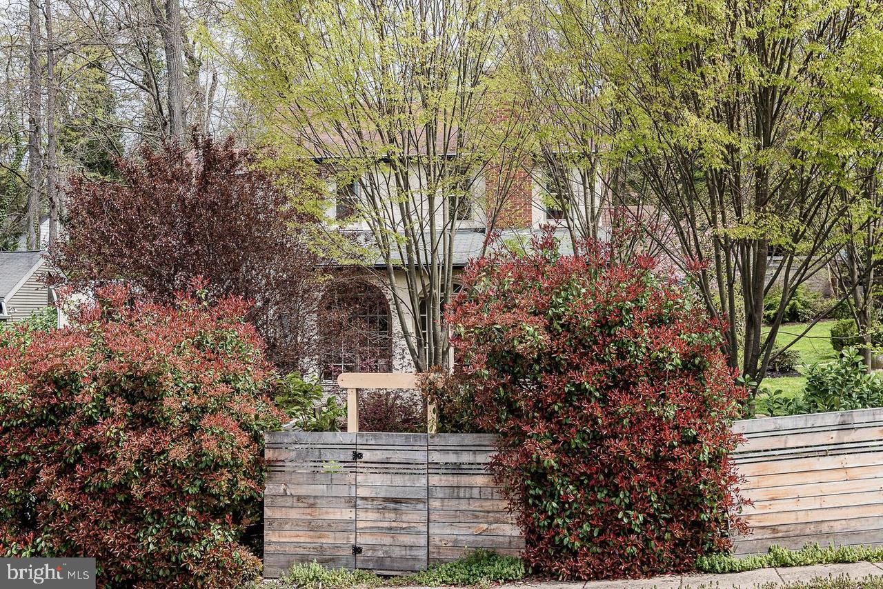 MOUNT WASHINGTON - Residential