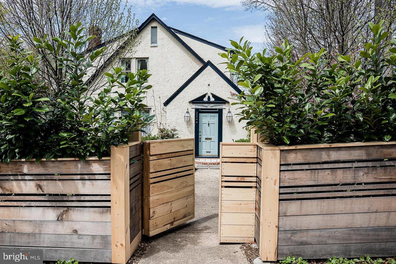 MOUNT WASHINGTON - Residential