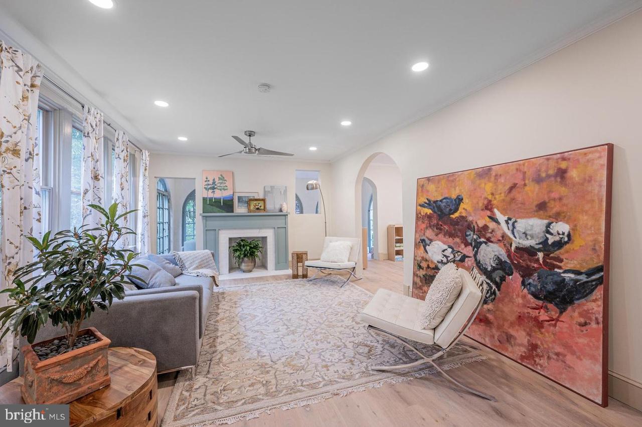 MOUNT WASHINGTON - Residential