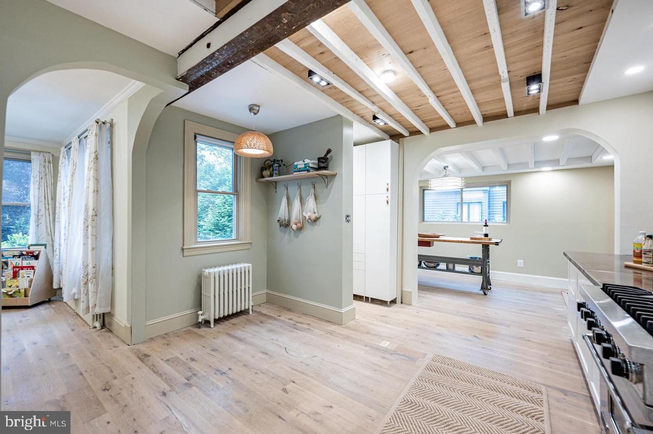 MOUNT WASHINGTON - Residential