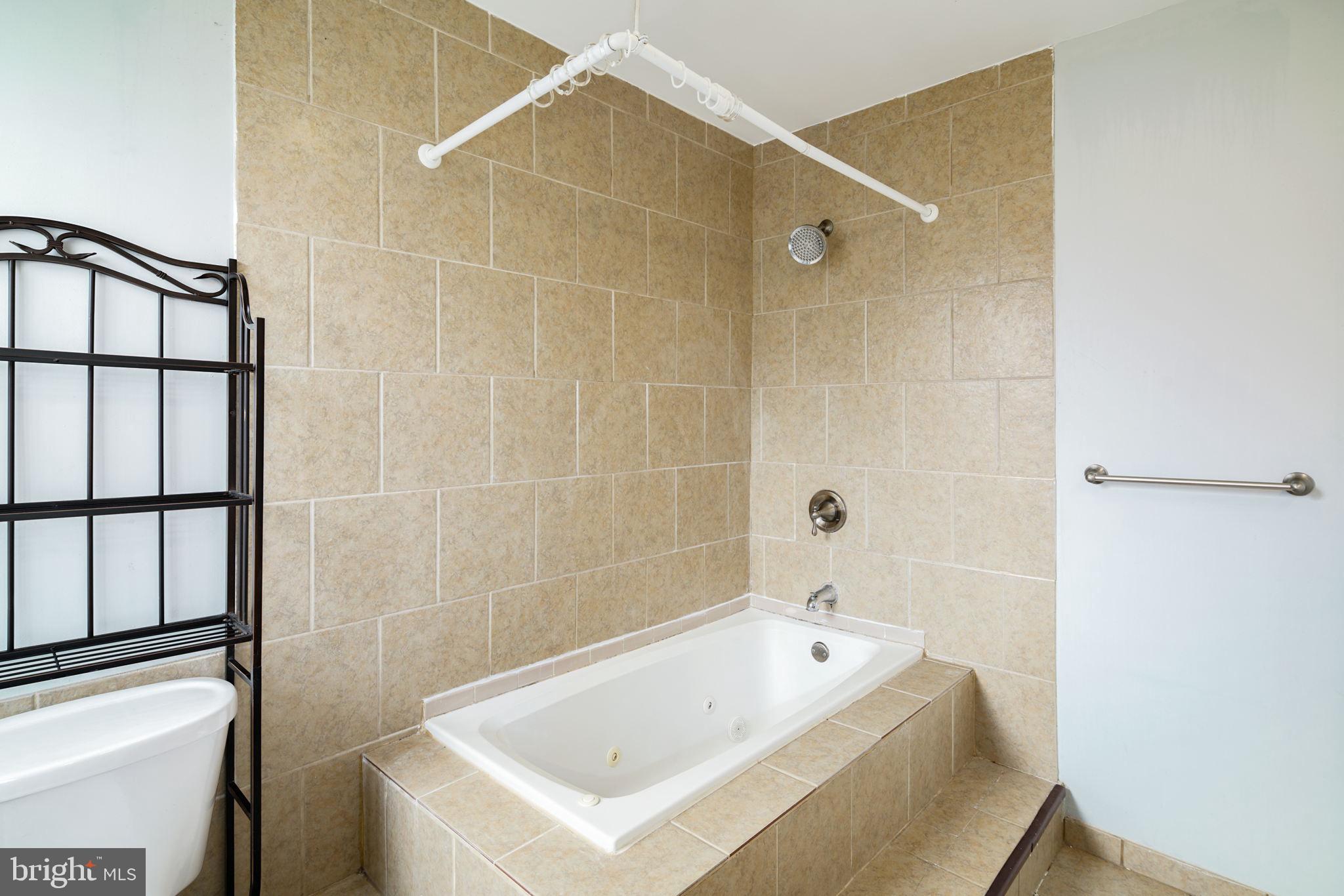 PHILADELPHIA (SOUTH) - Residential