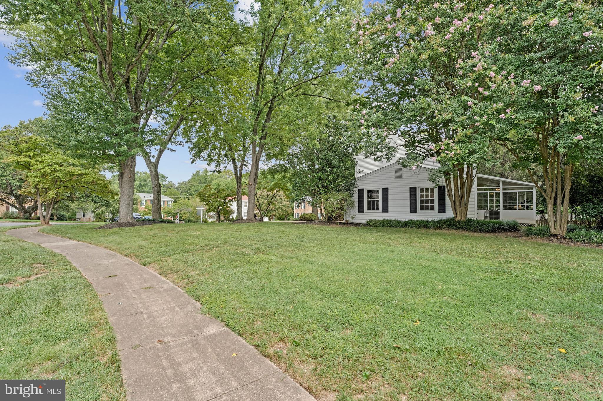 1923 SAYBROOK COURT