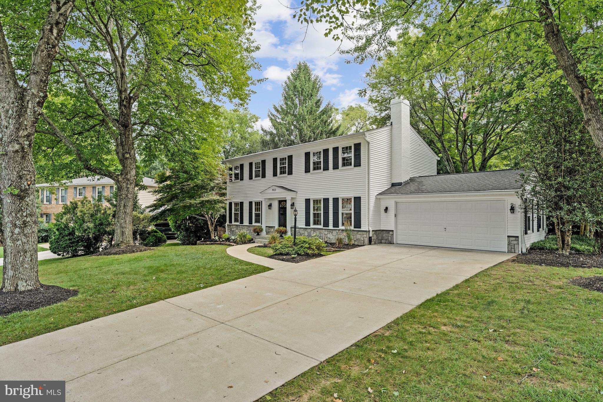 1923 SAYBROOK COURT