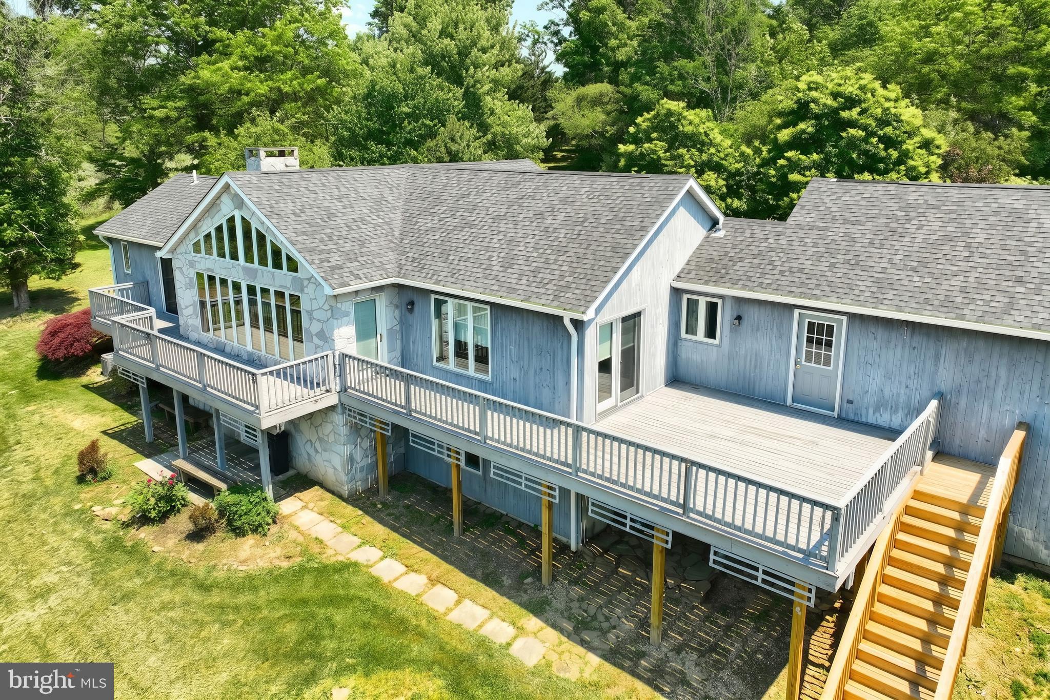 5 JAMES TRAIL