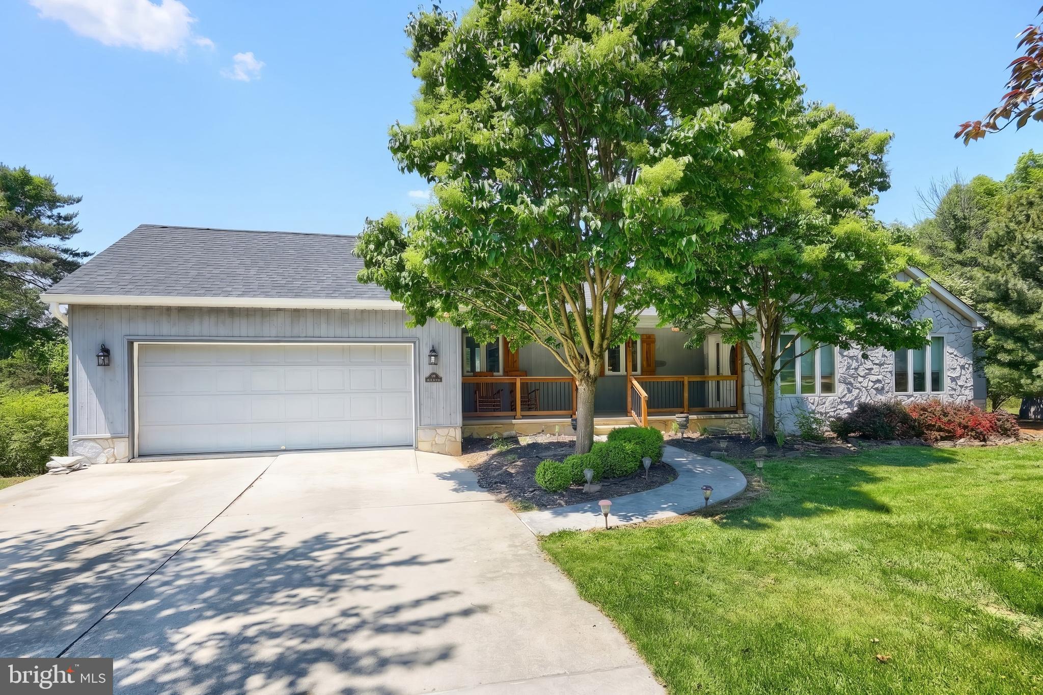 5 JAMES TRAIL