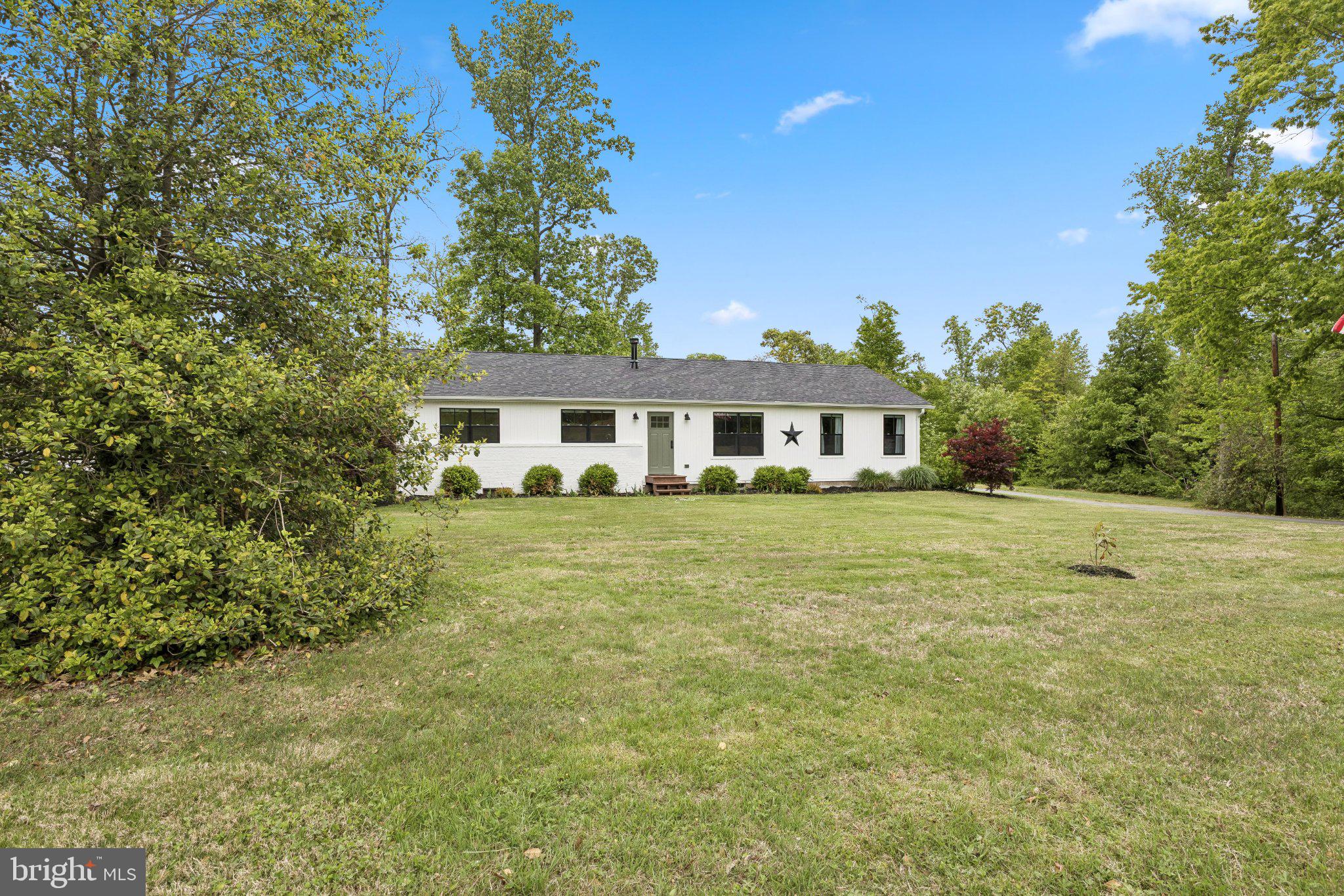 9816 FAIRLEE ROAD