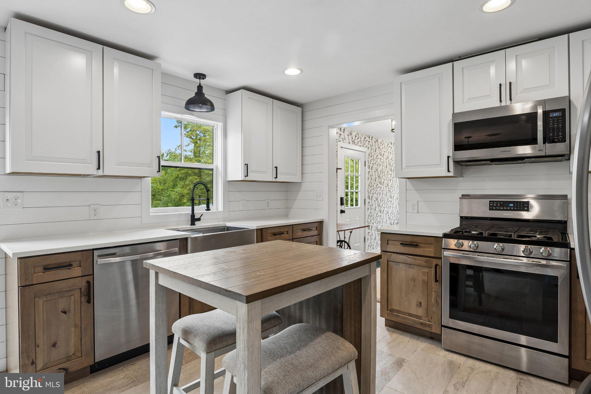 FAIRLEE - Residential