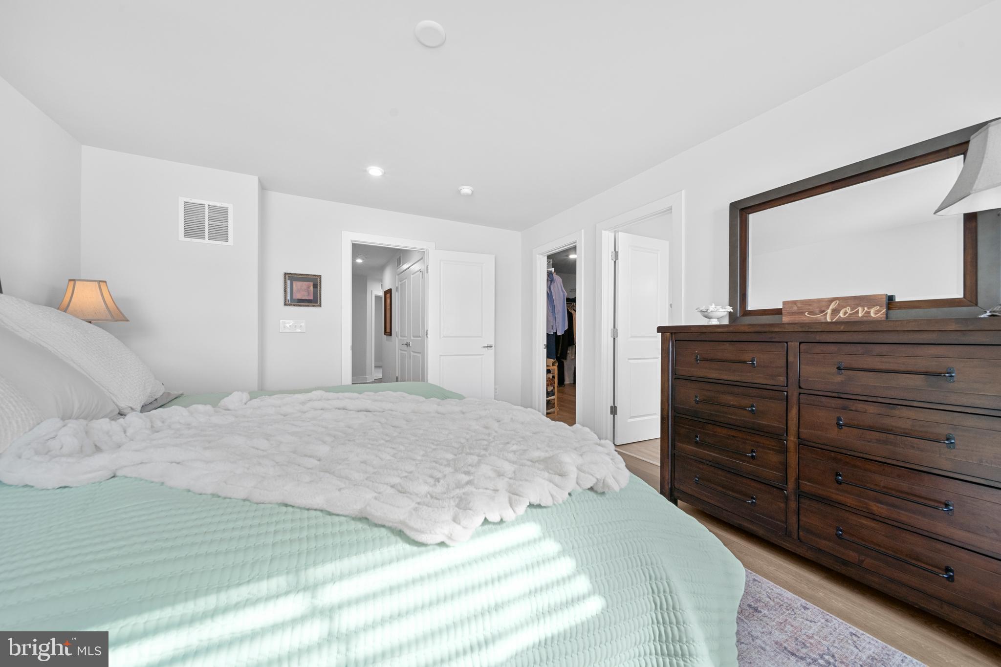 POTOMAC SHORES - Residential