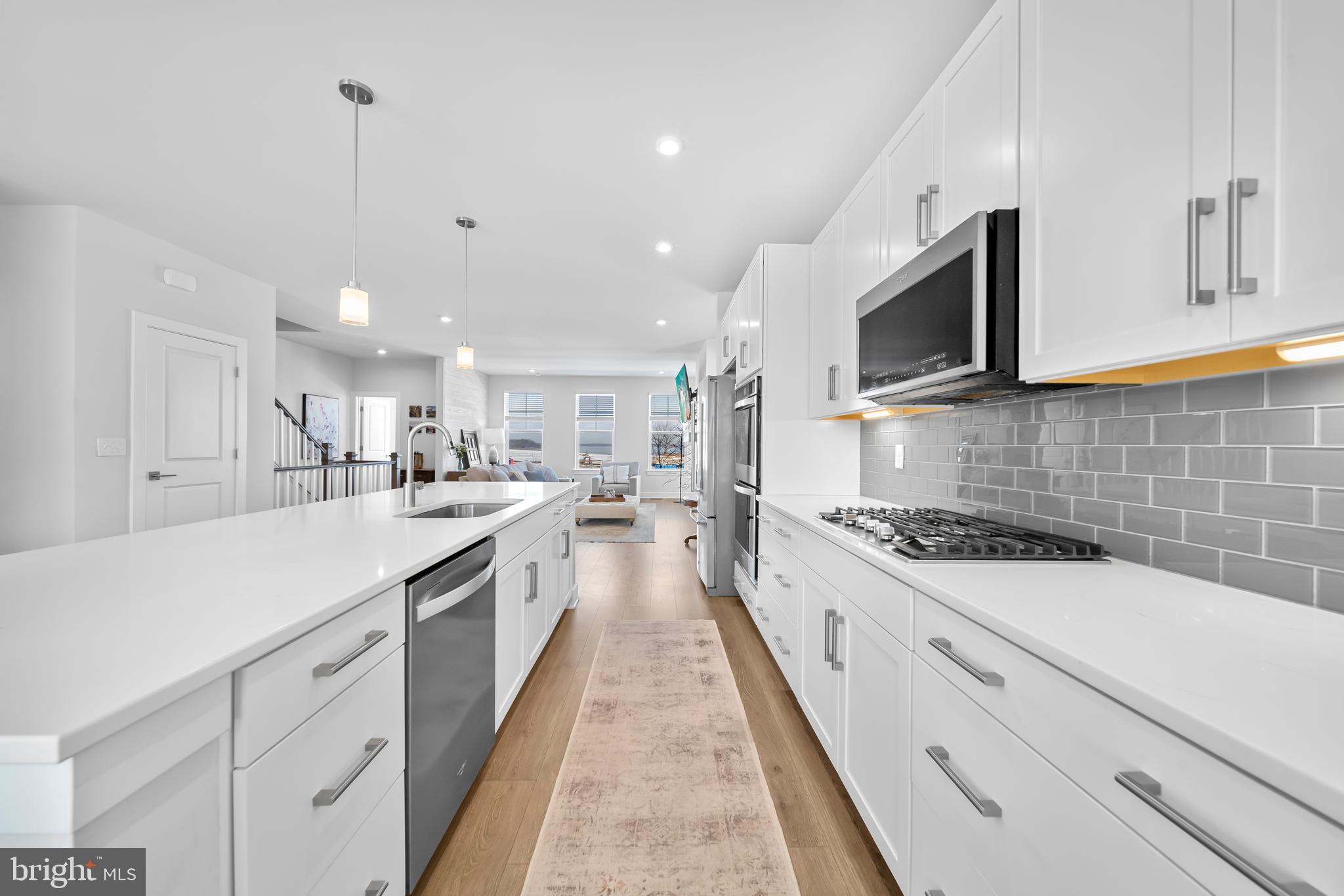 POTOMAC SHORES - Residential