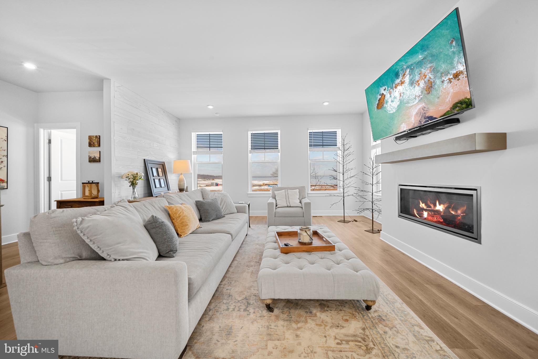 POTOMAC SHORES - Residential