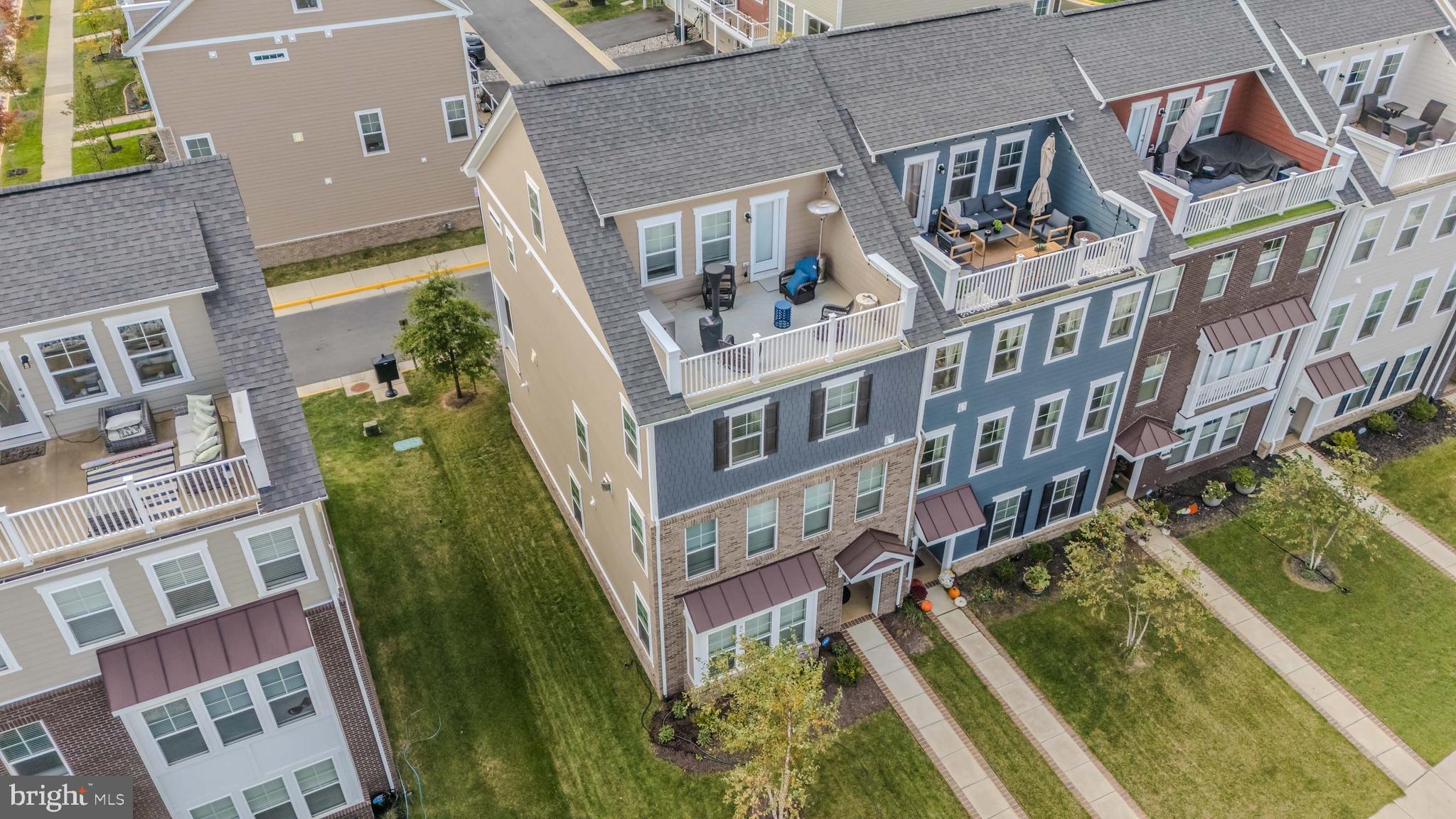 POTOMAC SHORES - Residential